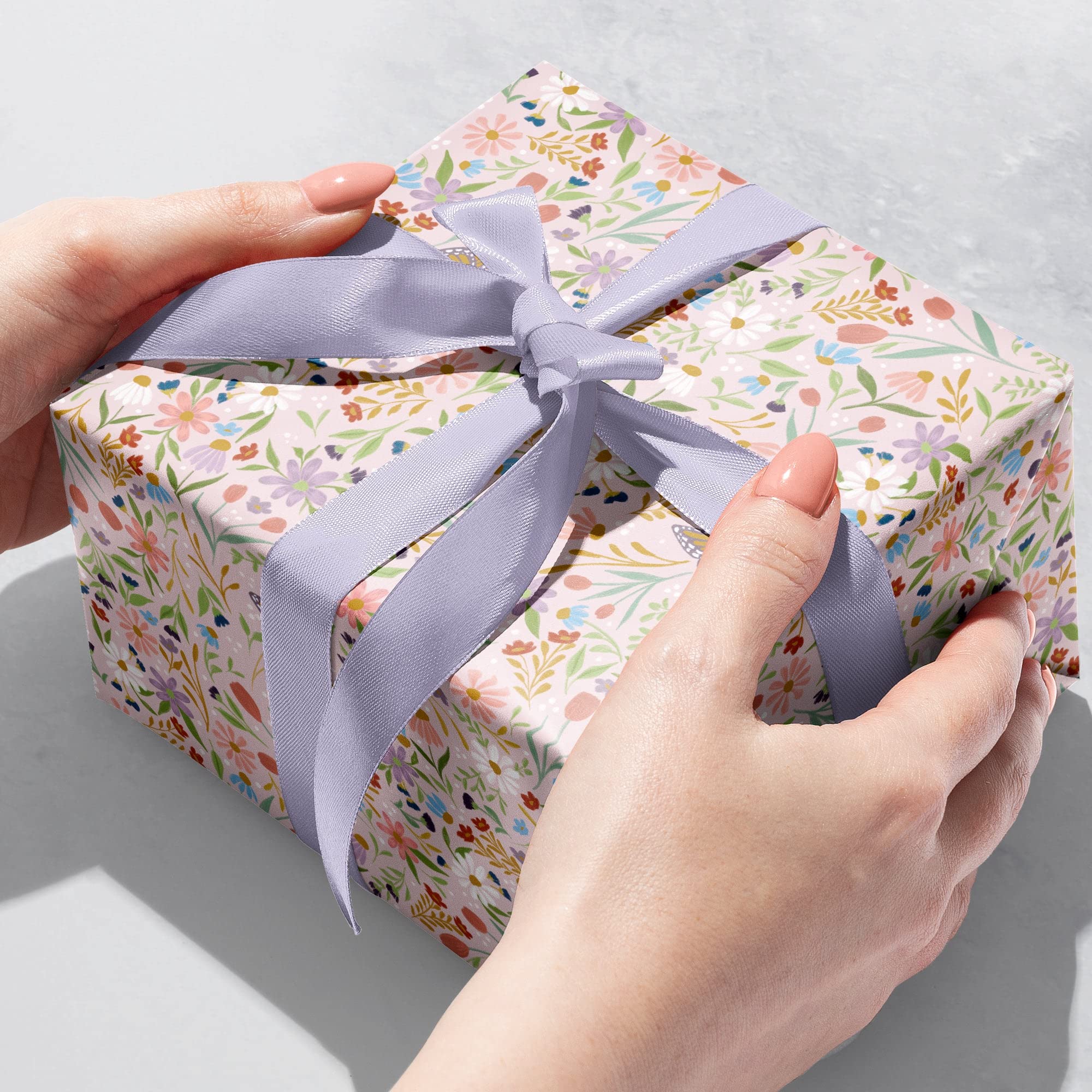Jillson Roberts Bulk Gift Wrap - 833 Feet x 30 Inches Floral Design Wrapping Paper for Everyday Gifts, Parties, Weddings & Holidays | Premium Quality Gift Wrapping Supplies