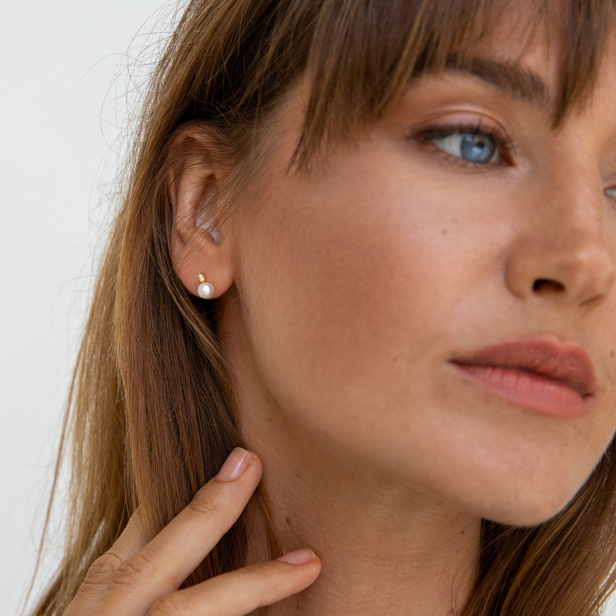 Elegant Pearl Earrings for Women - Classic Stud & Dangle Earrings for Daily Wear, Parties & Special Occasions