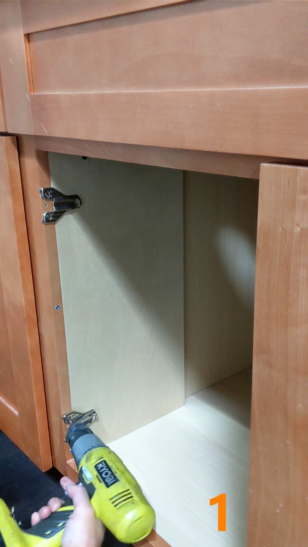 2-Piece Soft Close Clip-On Hinges 105° Self-Closing for Frameless Cabinets - Full Overlay with Mounting Plates & Premium Screws (1 Pair) - Durable Kitchen Cabinet Hardware for Seamless Cabinet Doors
