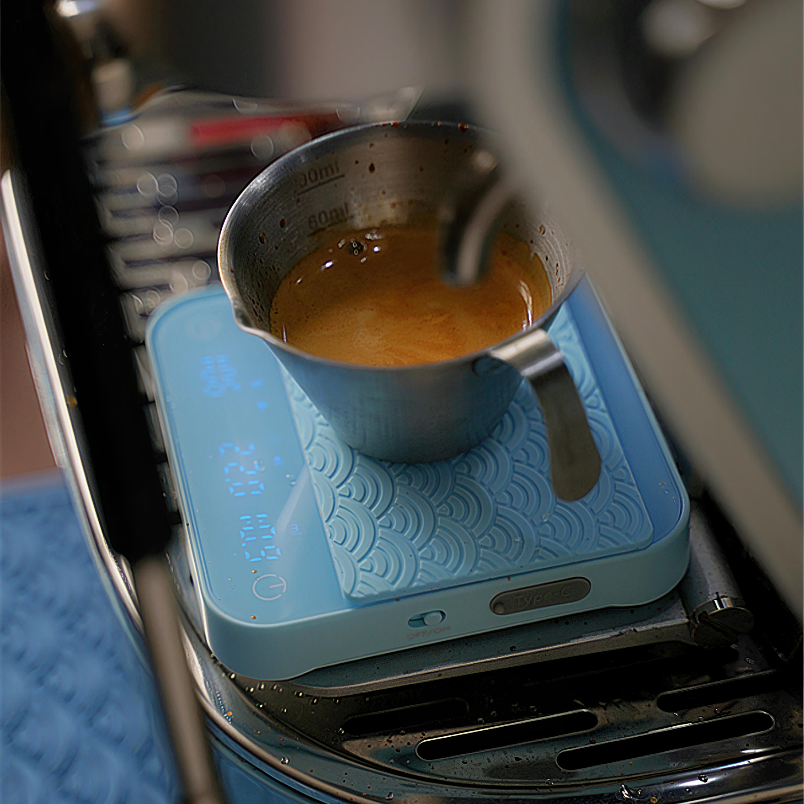 Rocket MiniPlus Digital Coffee Scale with Built-in Timer & Ratio Calculator - Perfect for Espresso, Pour Over, and Home Brewing