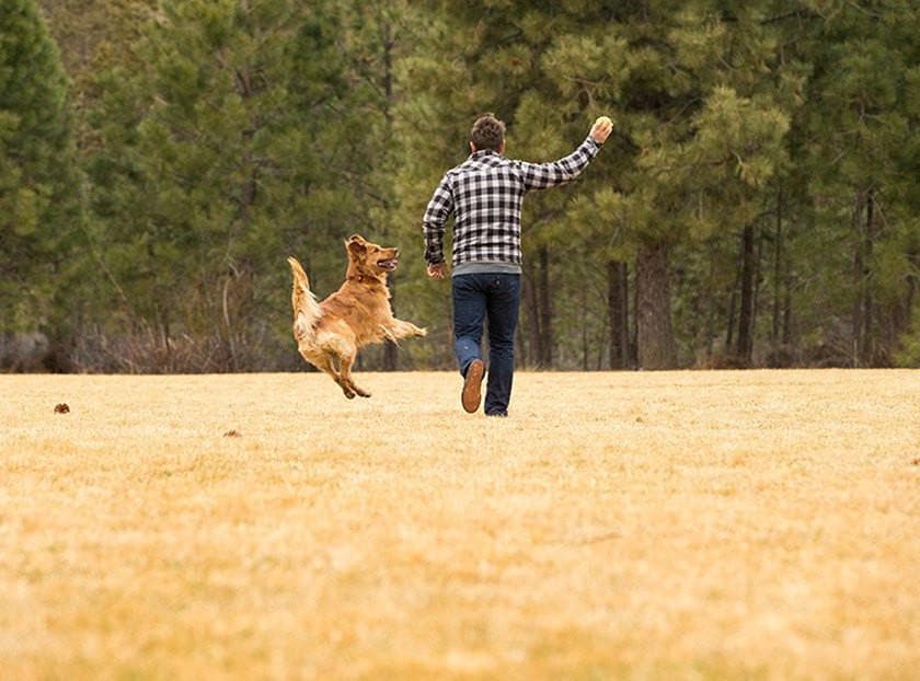 **Ruffwear® Huckama® Dog Toy Ball for Fetch - Durable Red Chew-Resistant Ball for Active Dogs - Perfect for Outdoor Play, Training & Beach Fun**
