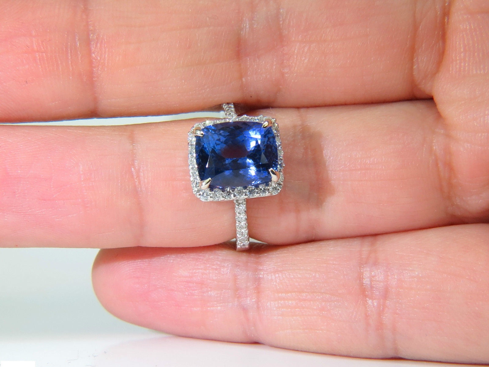 6.23CT Natural Tanzanite Halo Diamond Ring - A+ Cushion Cut, VS Luster - Elegant Engagement, Wedding & Anniversary Jewelry Gift for Women