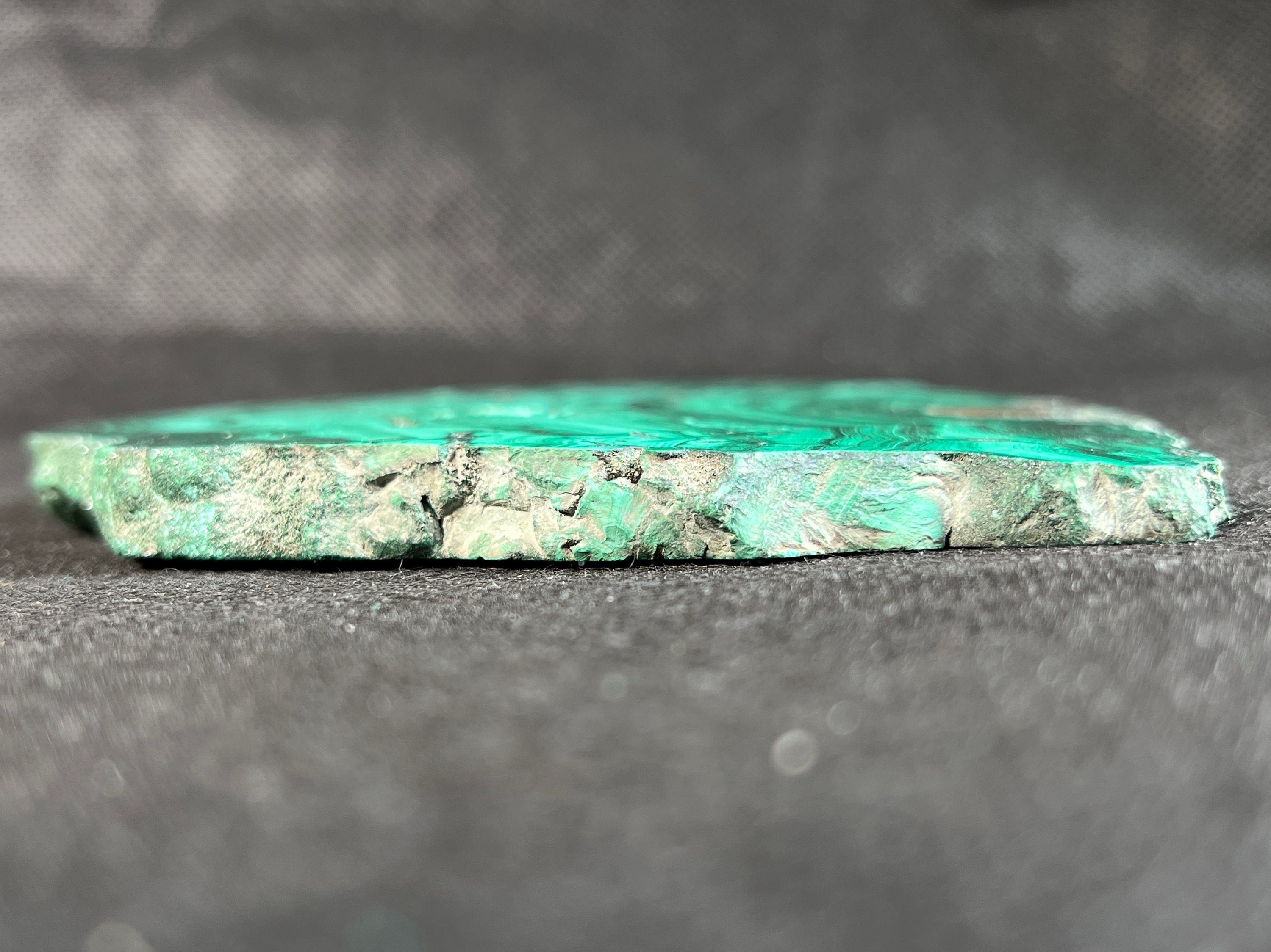 Natural Malachite Crystal Slab - Premium Green Malachite Stone for Jewelry Making, Unique Handcrafted Gift, Spiritual Healing & Home Decor | Perfect for DIY Crafts, Meditation Spaces & Luxury Interior Design