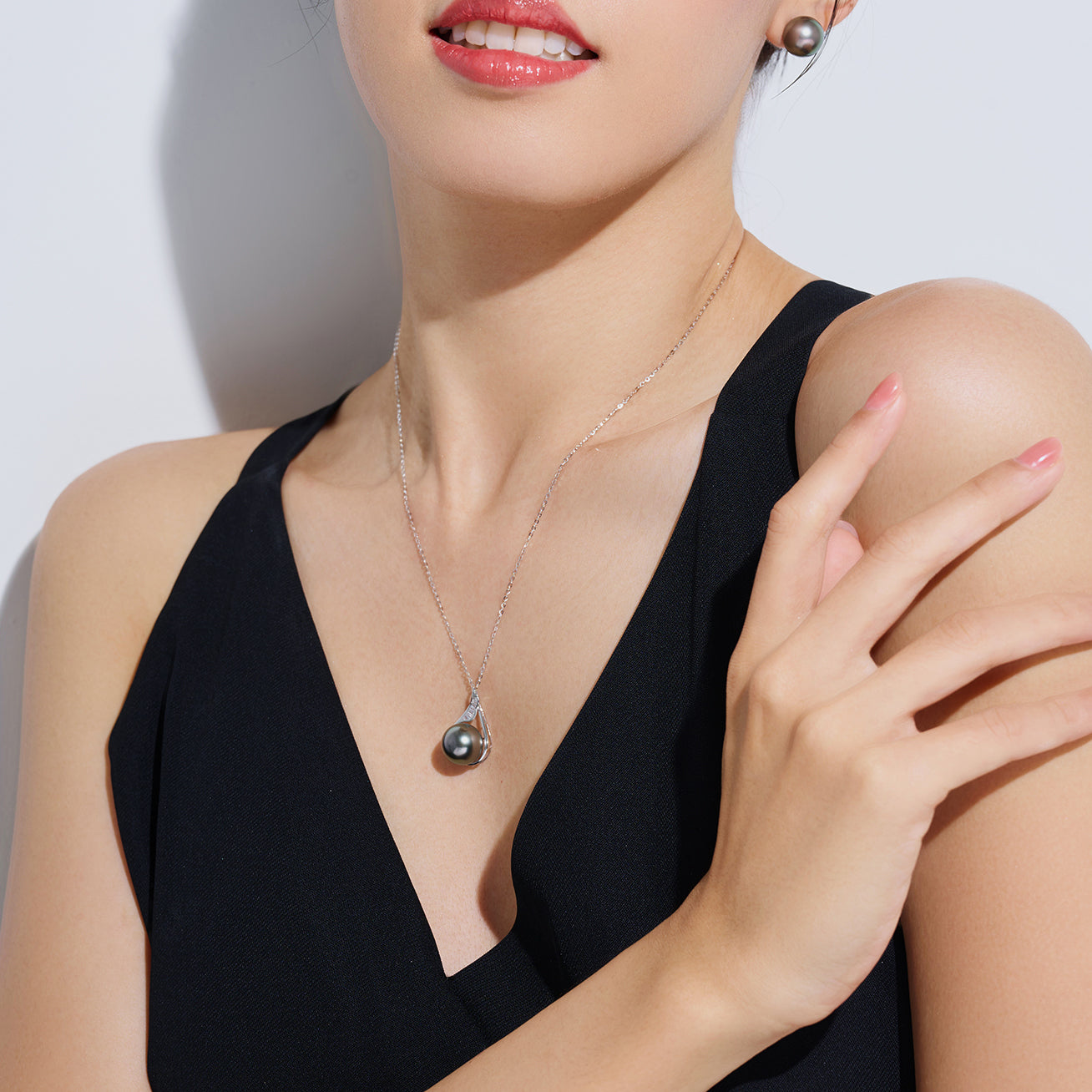 18K Solid Gold Tahitian Pearl Necklace - Genuine Saltwater Cultured Pearls, Elegant Jewelry Gift for Women, Perfect for Weddings, Anniversaries & Special Occasions