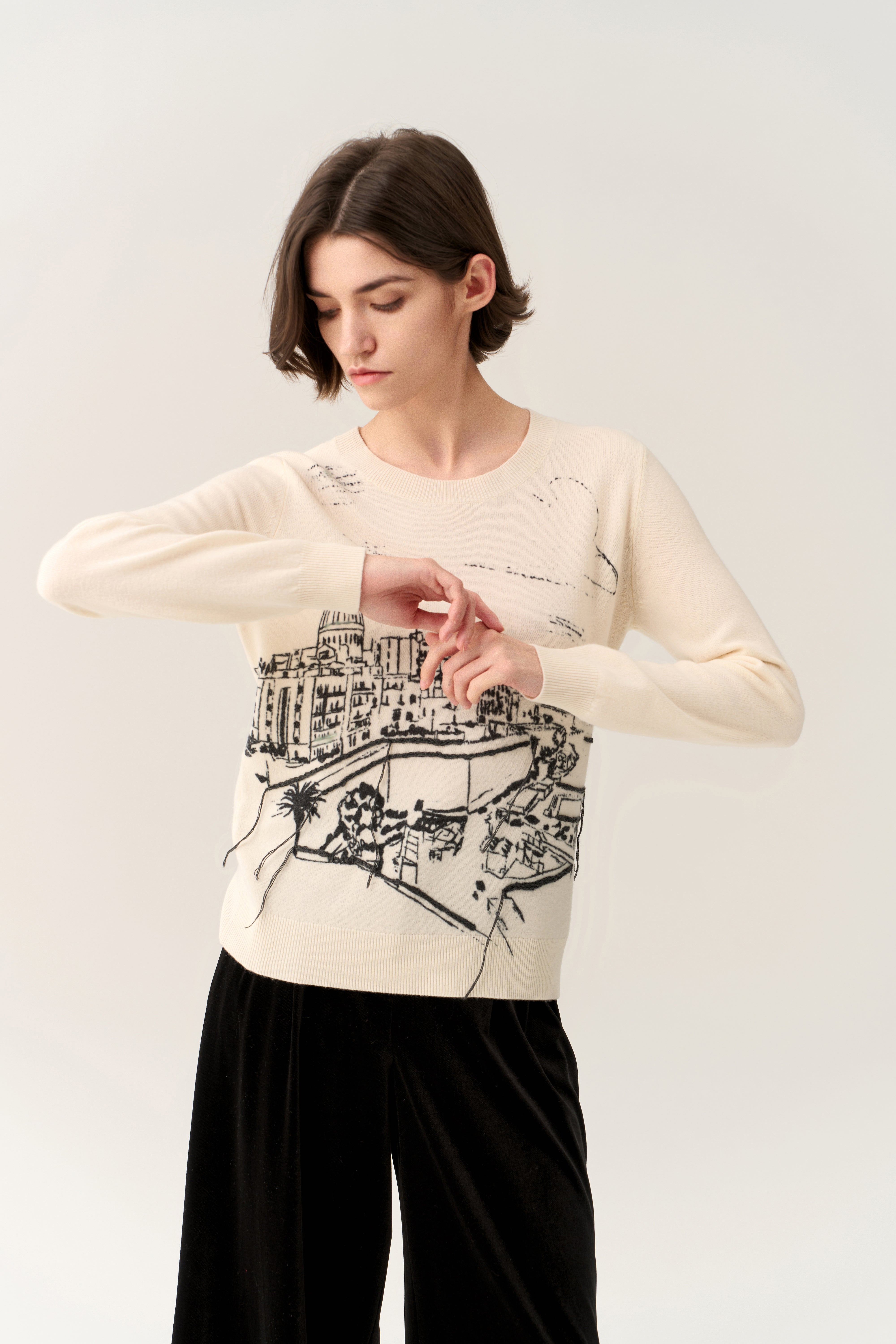 Stylish Fringe Detail Pullover Sweater for Women - Cozy Knit Top for Casual Outfits & Fall Layering