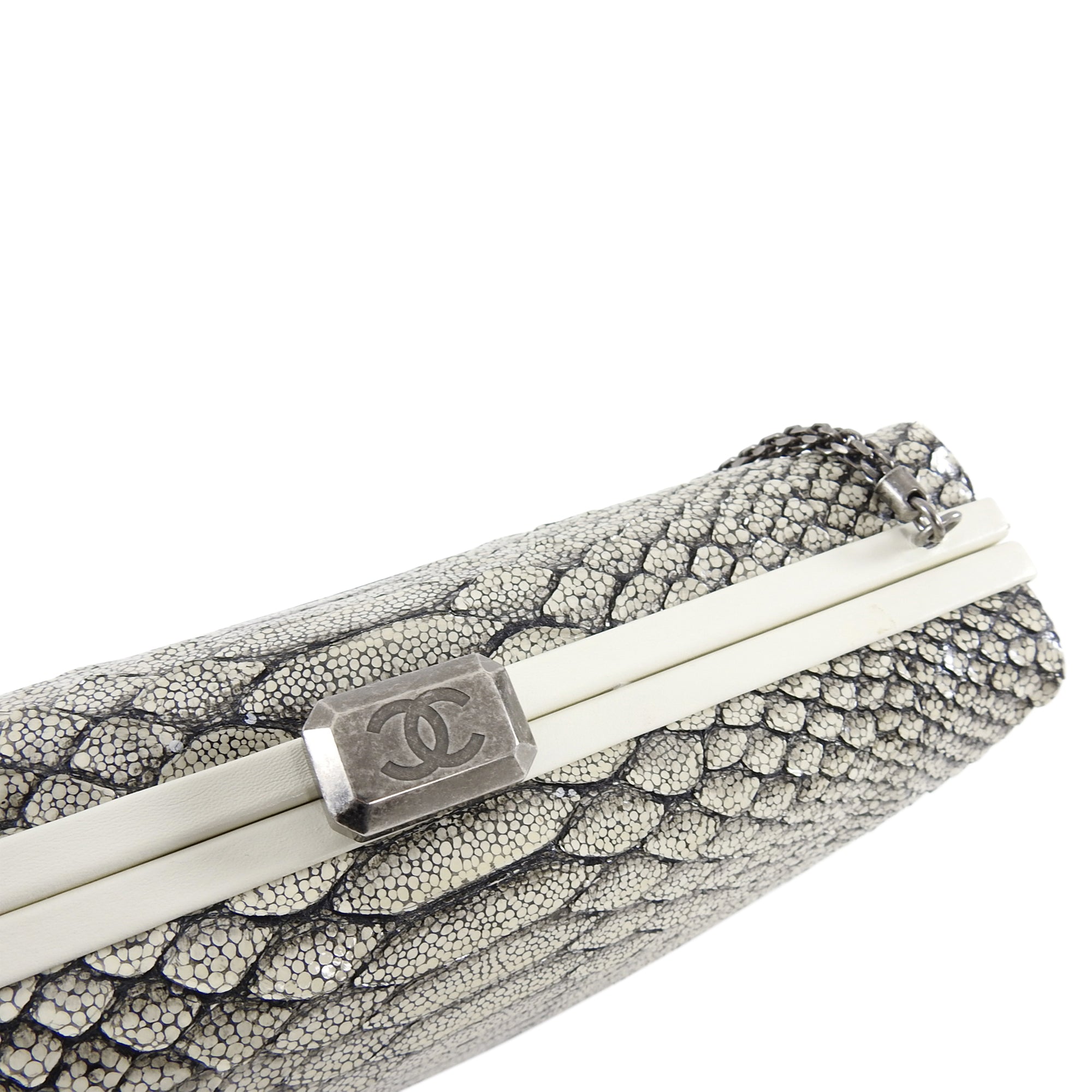 Chanel 2016 Fall Runway Limited Edition Python Leather Kiss Lock Clutch Bag - Luxury Evening Party & Special Occasion Accessory