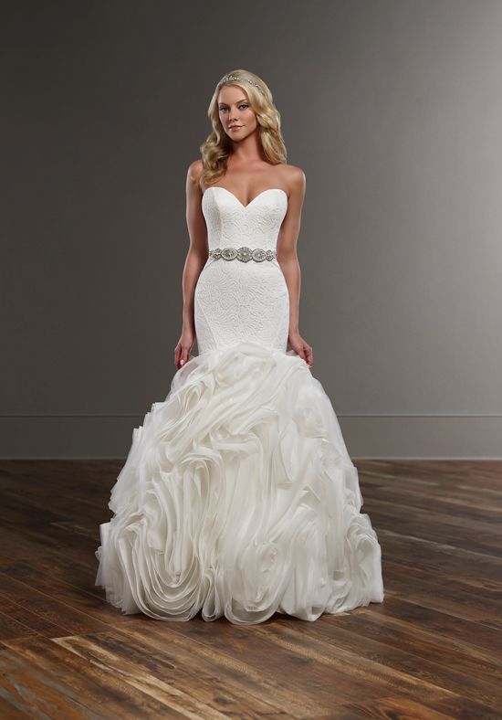 Martina Liana 777 Wedding Dress Sample Gown - Elegant A-Line Bridal Gown for Wedding Ceremony & Formal Events