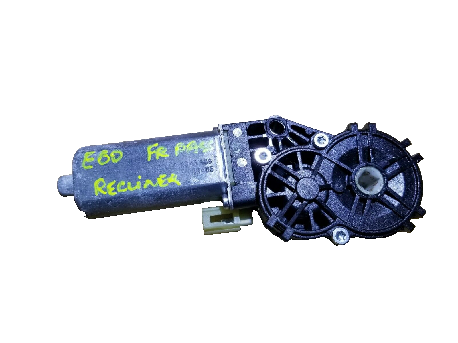 04 05 06 07 BMW 530xi E60 Front Right Passenger Seat Recliner Motor - OEM Replacement Part for Comfortable Driving Experience