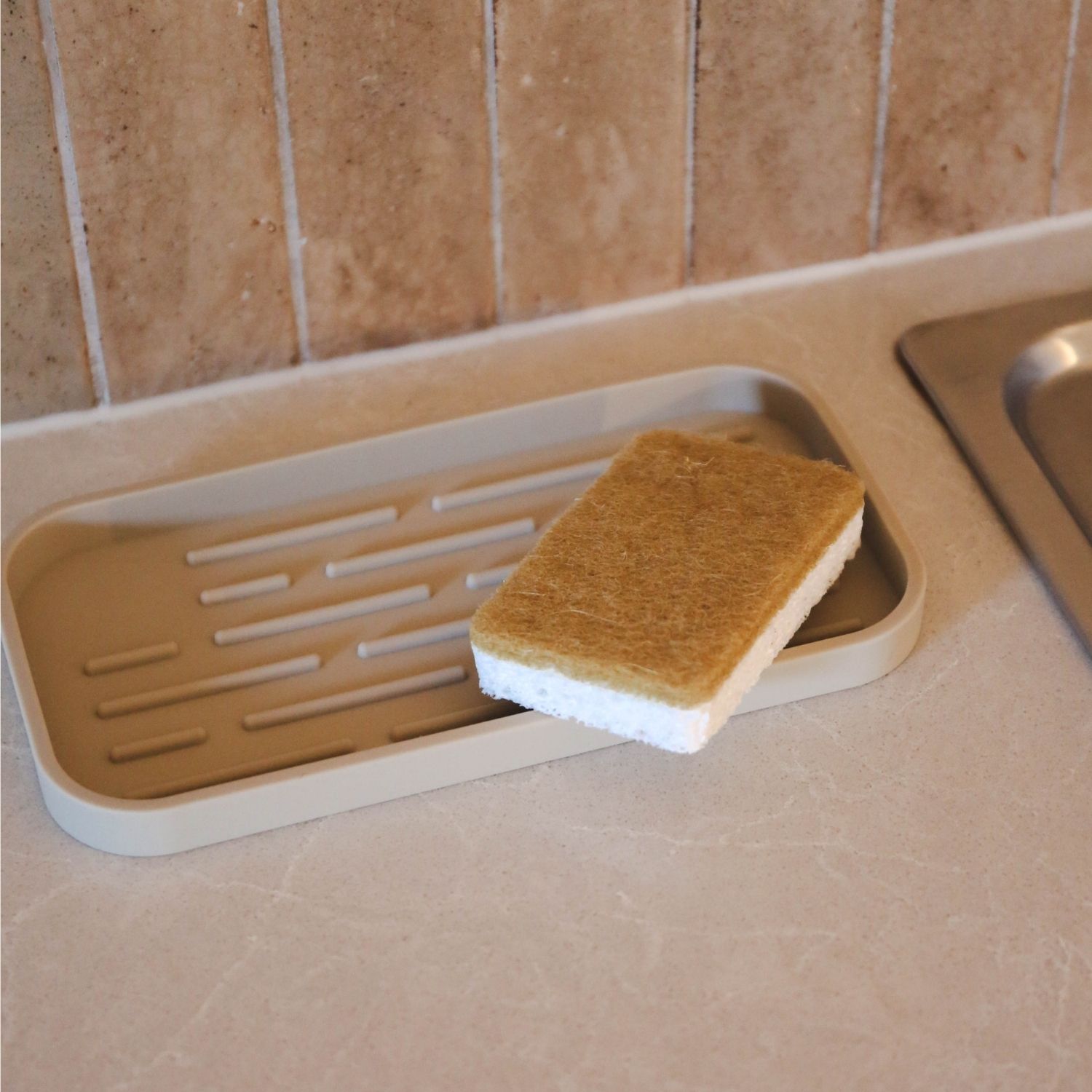 DESIGNSTUFF Natural Cellulose & Sisal Scrub Sponge for Dishes, Pots & Pans - Eco-Friendly Kitchen Cleaning (Set of 2, Caramel Color) - Perfect for Non-Stick Cookware & Delicate Surfaces