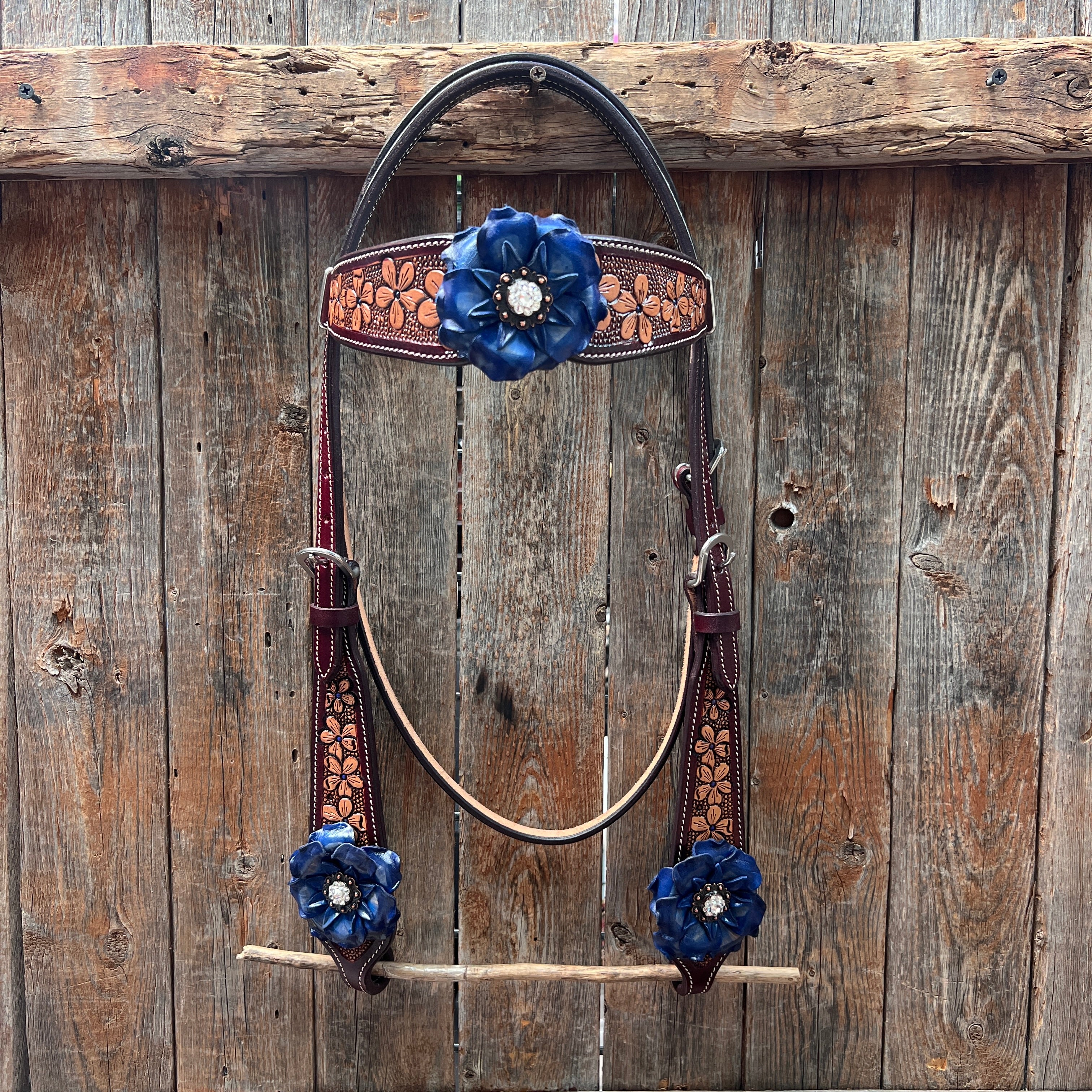 Floral Two-Tone Blue and Clear Crystal Browband & Breastcollar Horse Tack Set #BBBC623 - Perfect for Equestrian Shows, Dressage Competitions and Western Riding Events