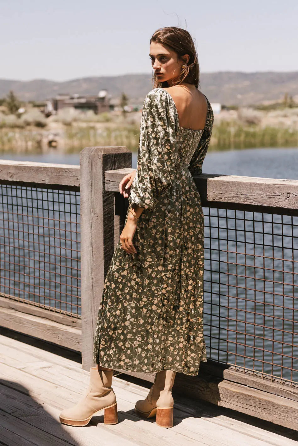 Necali Velvet Midi Dress for Women - Elegant A-Line Party Dress with Short Sleeves - Perfect for Cocktail Parties, Weddings & Evening Events (Final Sale)