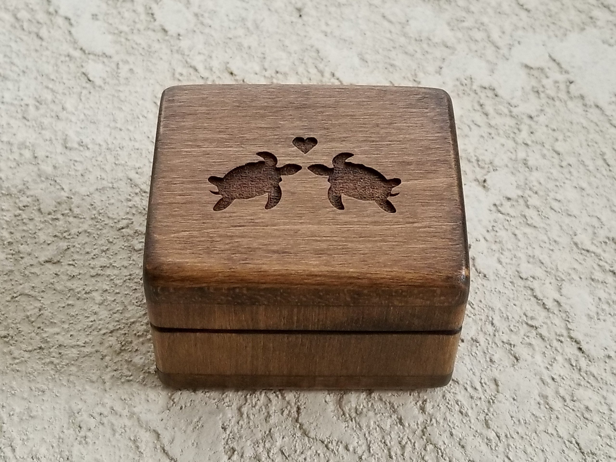 Personalized Engraved Wooden Ring Box with Love Turtles Design - Handmade Sea Turtle Jewelry Box for Beach Weddings & Engagements - Unique Valentine's Day Gift for Couples (Perfect for Destination Weddings, Anniversary Surprises & Romantic Proposals)
