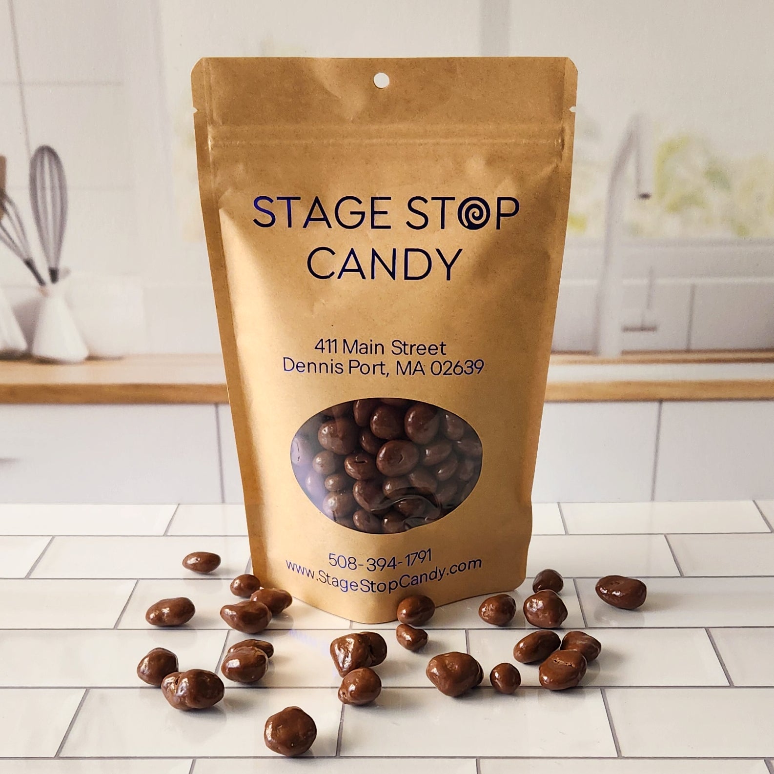 Delicious Chocolate Covered Cranberries - Sweet & Tart Dried Fruit Snack for Gifting, Parties & Healthy Desserts