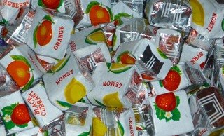 Delicious Fruit Caramels Chews - 250g (1/4 lb) Bag - Soft & Chewy Candy for Parties, Gifts & Snacking