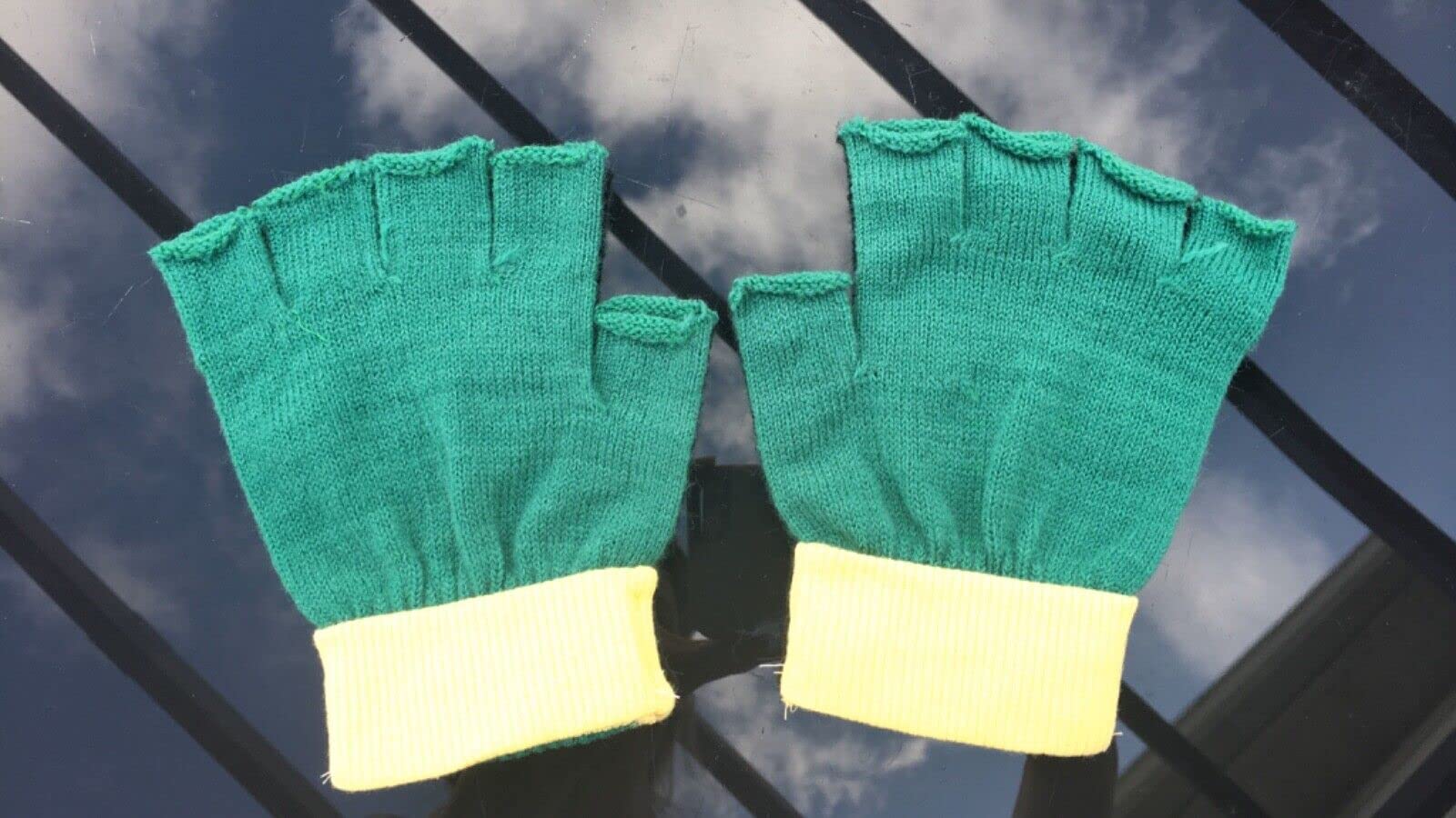 Ash Ketchum Trainer Gloves Set - Official Pokemon Cosplay Costume for Halloween & Anime Conventions - Perfect for Cosplay Events, Halloween Parties, and Pokemon Fans