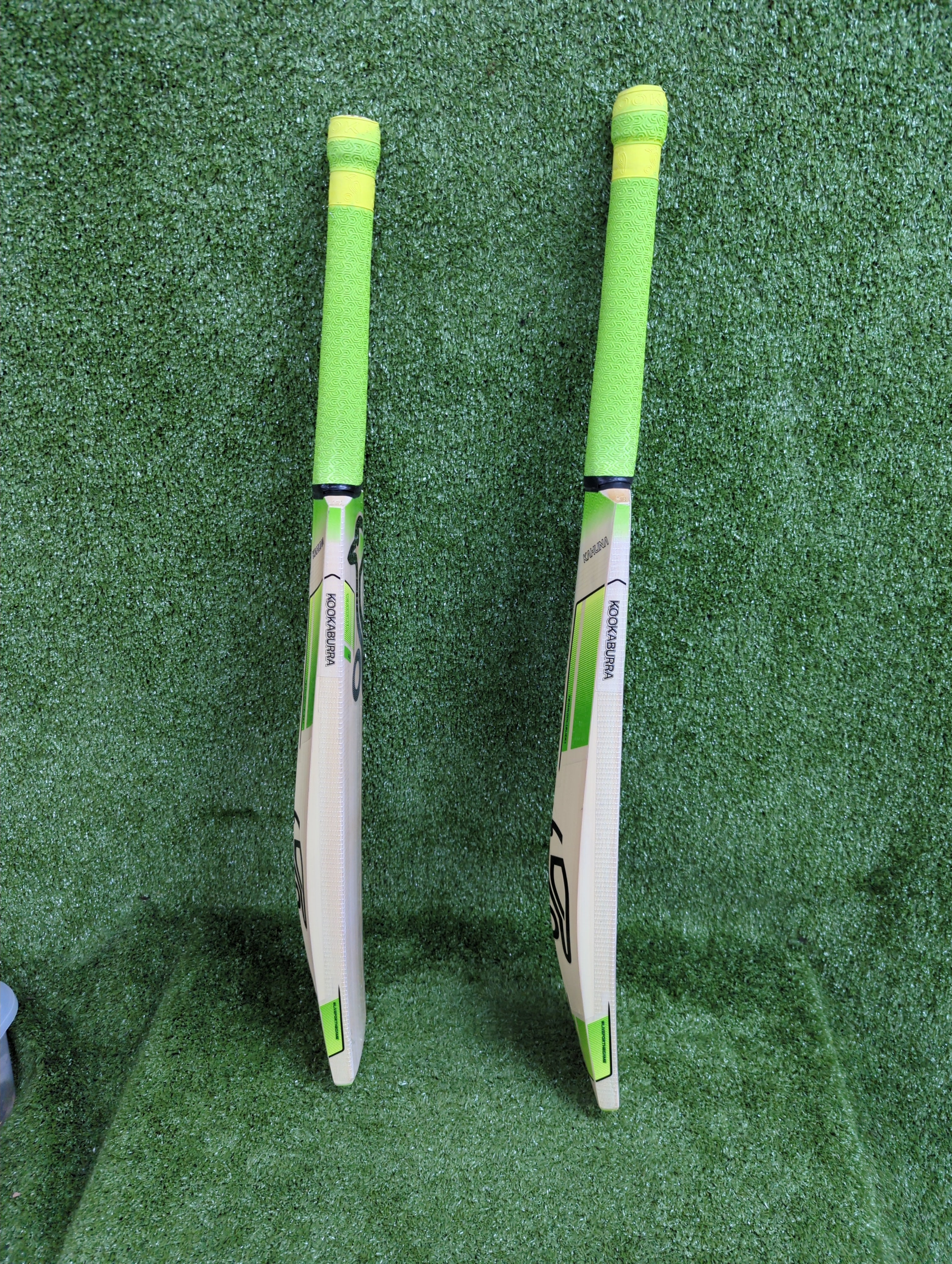 Kookaburra Kahuna 6.5 Junior/Youth English Willow Cricket Bat - Perfect for Young Cricket Players & Training Sessions