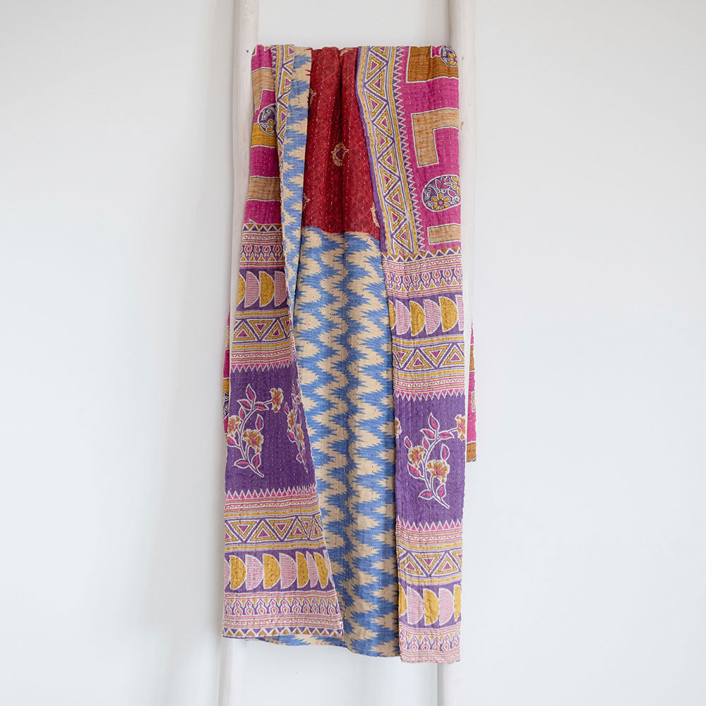 Handmade Kantha Quilt KT7111 - Unique Boho Chic Bedspread for Cozy Home Decor | Perfect for Bedroom, Living Room & Bohemian Style