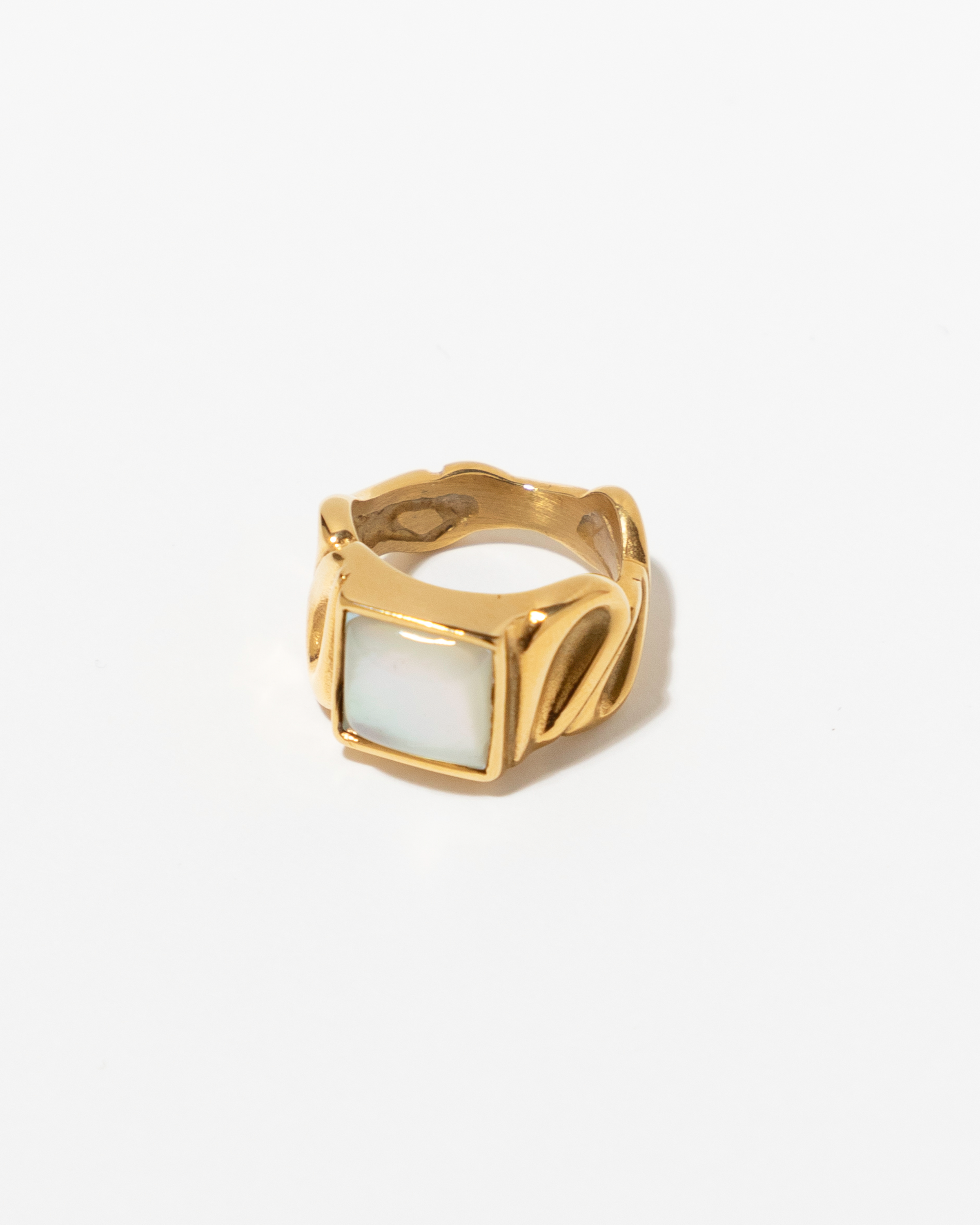 Opal Signet Ring for Women & Men - Elegant Gold & Silver Statement Jewelry - Perfect for Weddings, Engagements & Everyday Wear