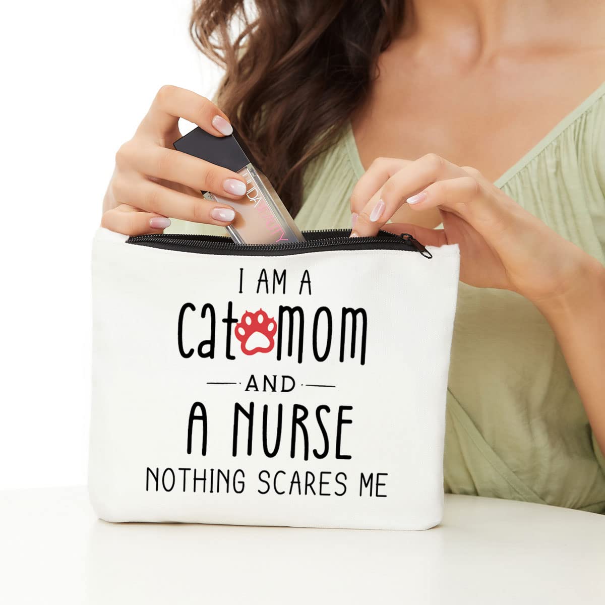 JIUWEIHU Cat Lover Gifts for Women - Funny Cat Themed Makeup Bag, Perfect Birthday, Nurse, or Crazy Cat Lady Gift for Friends, Ideal for Travel, Work, or Daily Use