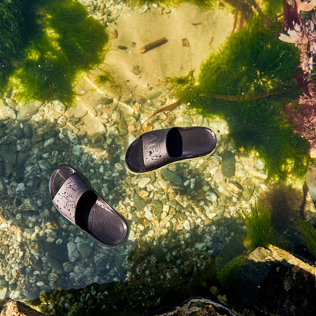 Apres Fish Slides for Men - Comfortable Waterproof Sandals for Beach, Pool & Outdoor Activities | Perfect Summer Footwear