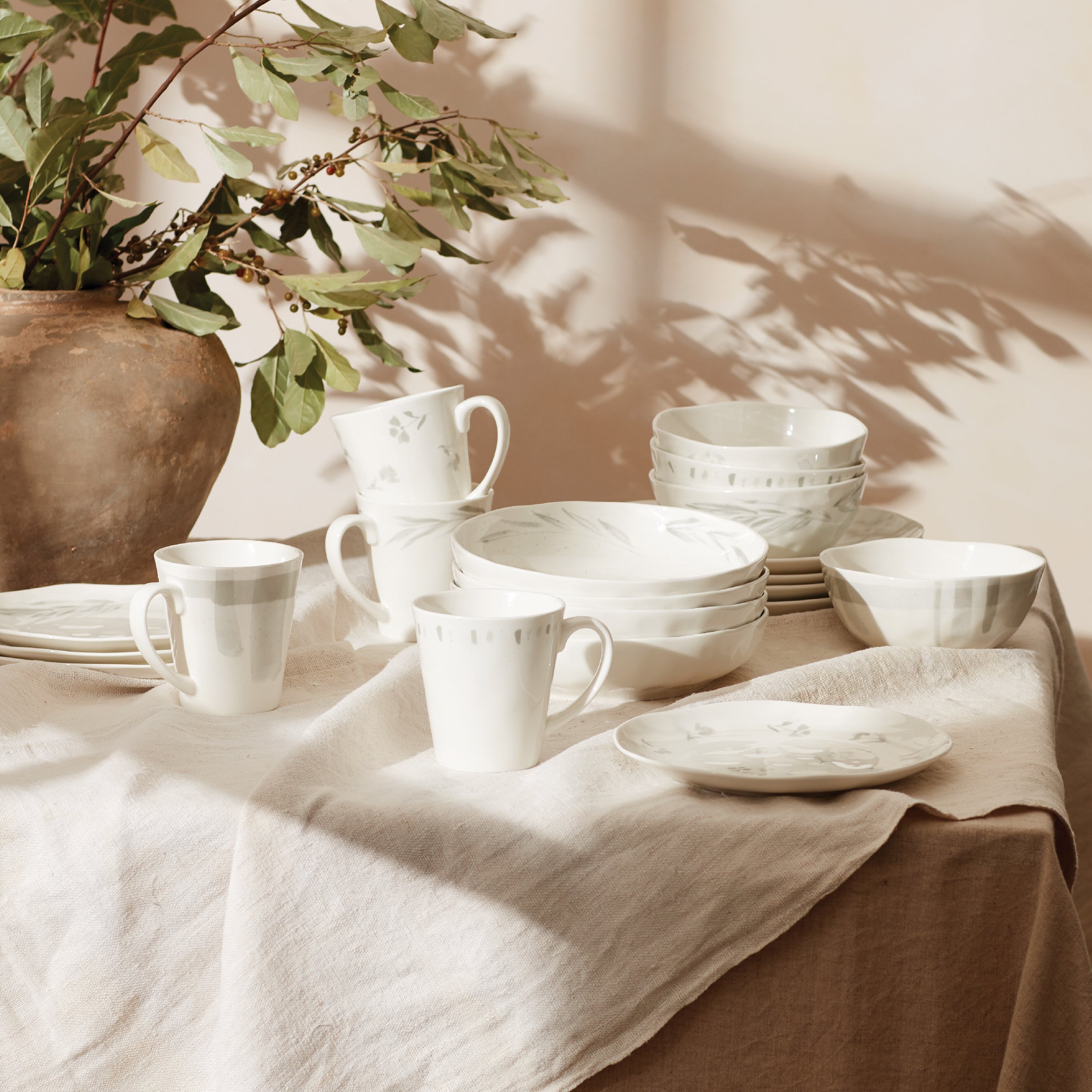 Premium Oyster Bay 12-Piece Dinnerware Set - Porcelain Plates, Bowls & Mugs - Elegant Dinner Set for Family Dining, Entertaining & Special Occasions
