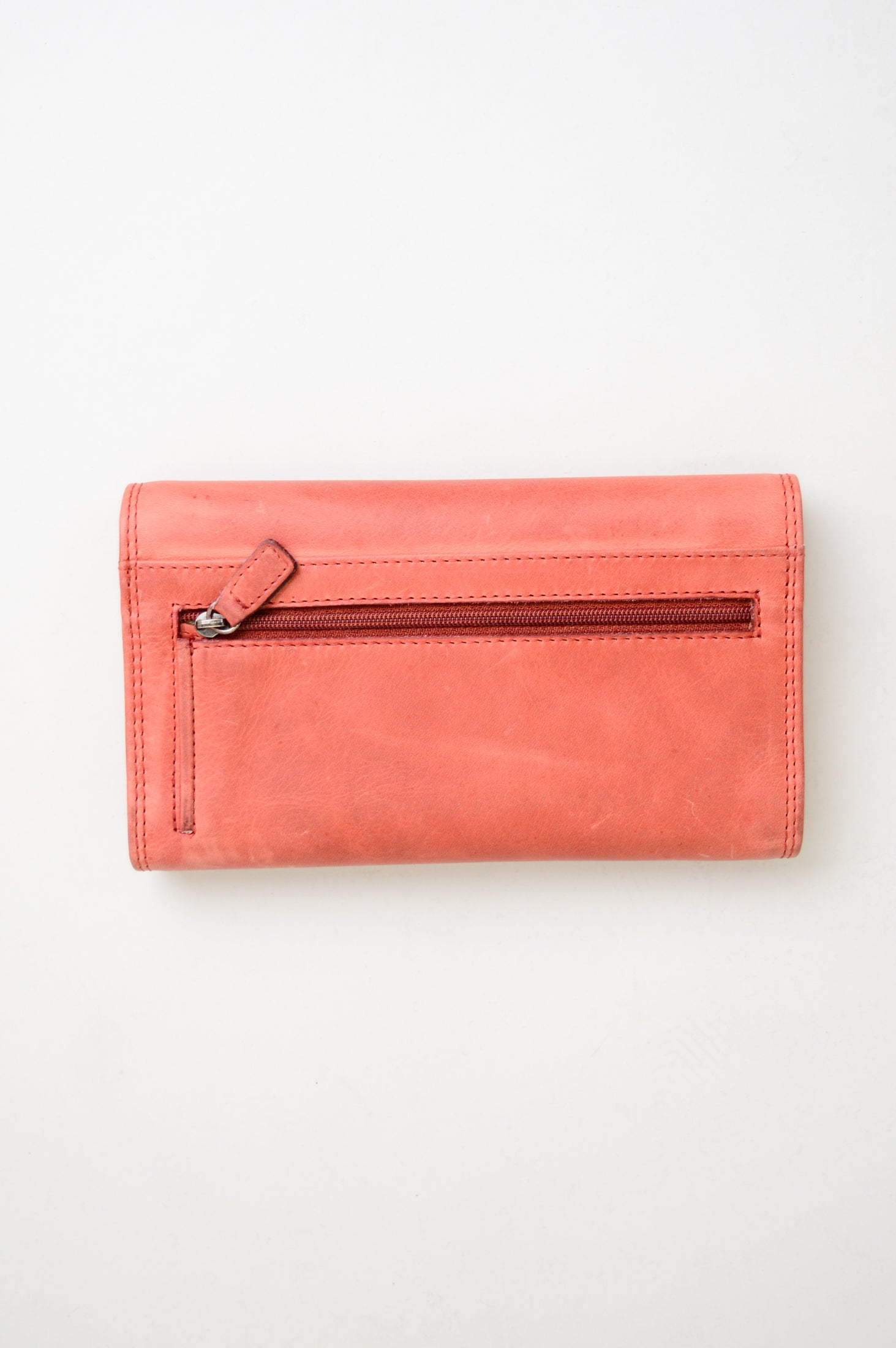 Adrian Klis 105 Women's Leather Wallet Light Red - Slim RFID Blocking Bifold Wallet for Everyday Use & Travel