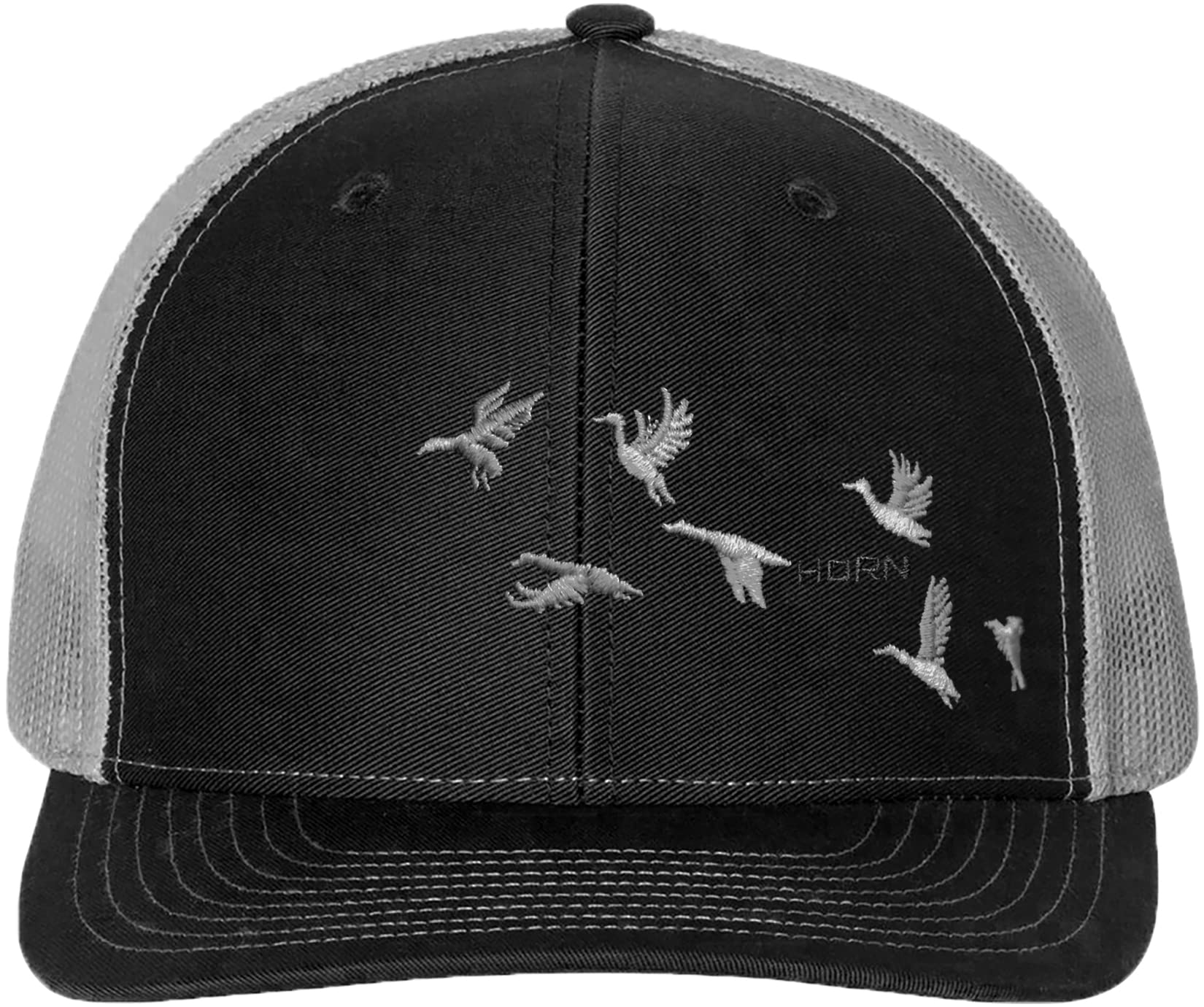 Duck Trucker Hat - Stylish & Adjustable Baseball Cap for Men & Women - Perfect for Outdoor Activities, Sports & Casual Wear