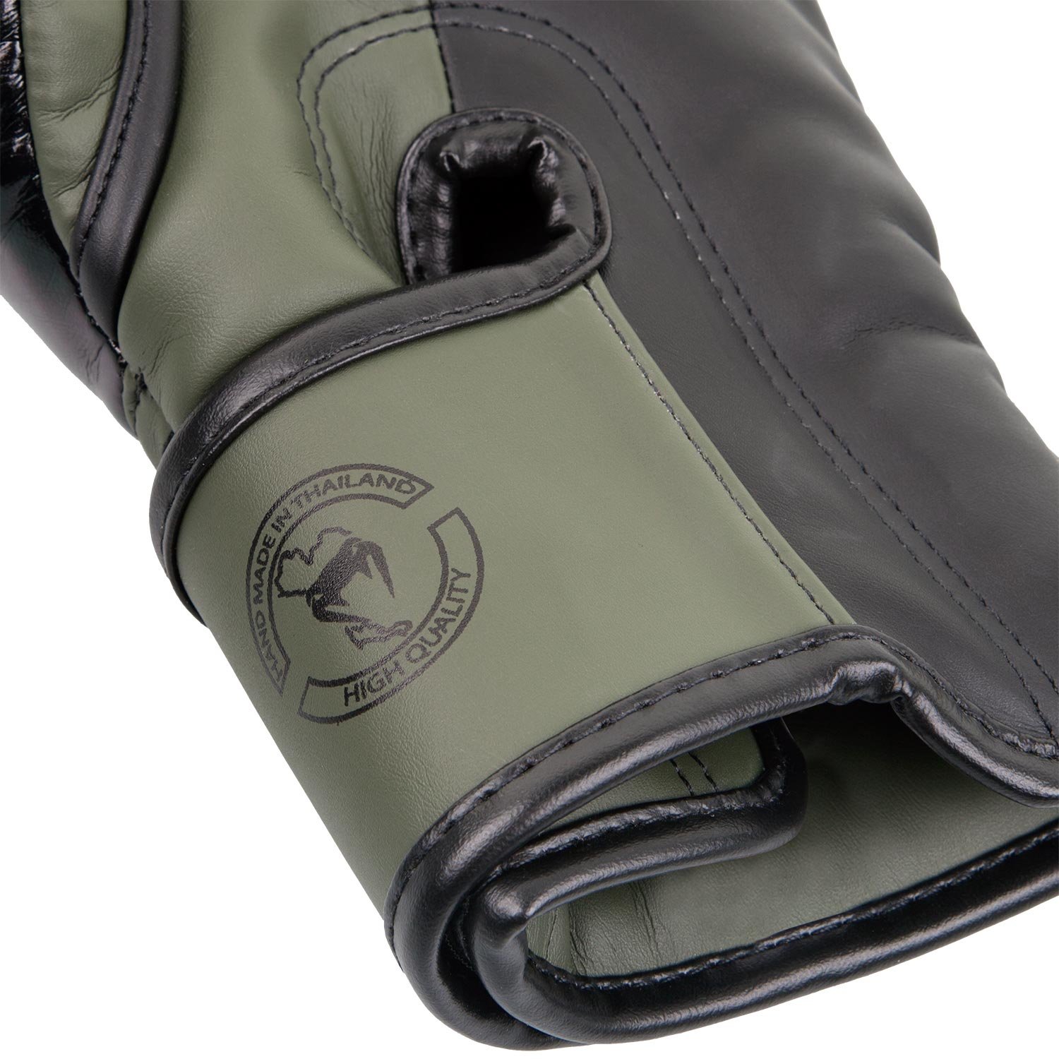 Venum Elite Boxing Gloves for Men & Women - Professional Training, Sparring & MMA - Premium Leather Punching Gloves for Heavy Bag Workouts, Muay Thai & Kickboxing
