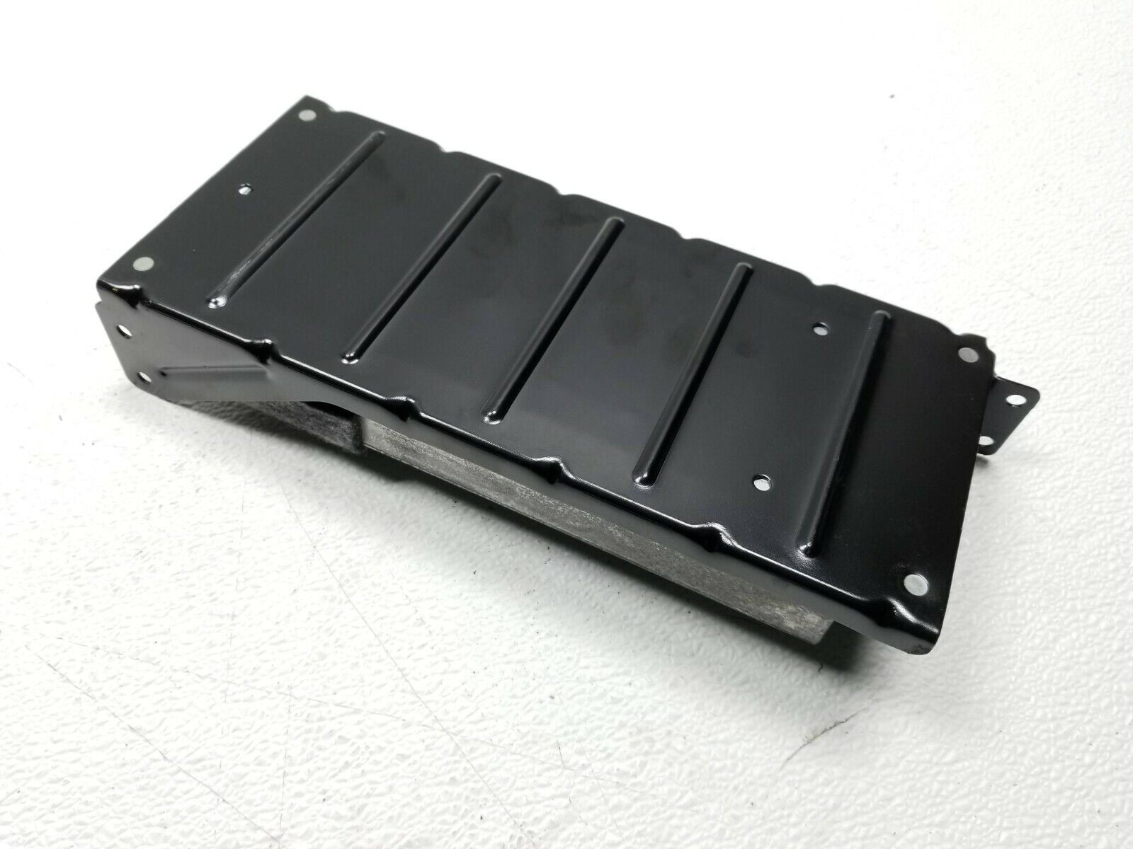 BMW E46 325xi Bluetooth Telematics Communication Control Module OEM 01 02 03 04 05 - Upgrade Your Car's Connectivity for Hands-Free Calling & Audio Streaming