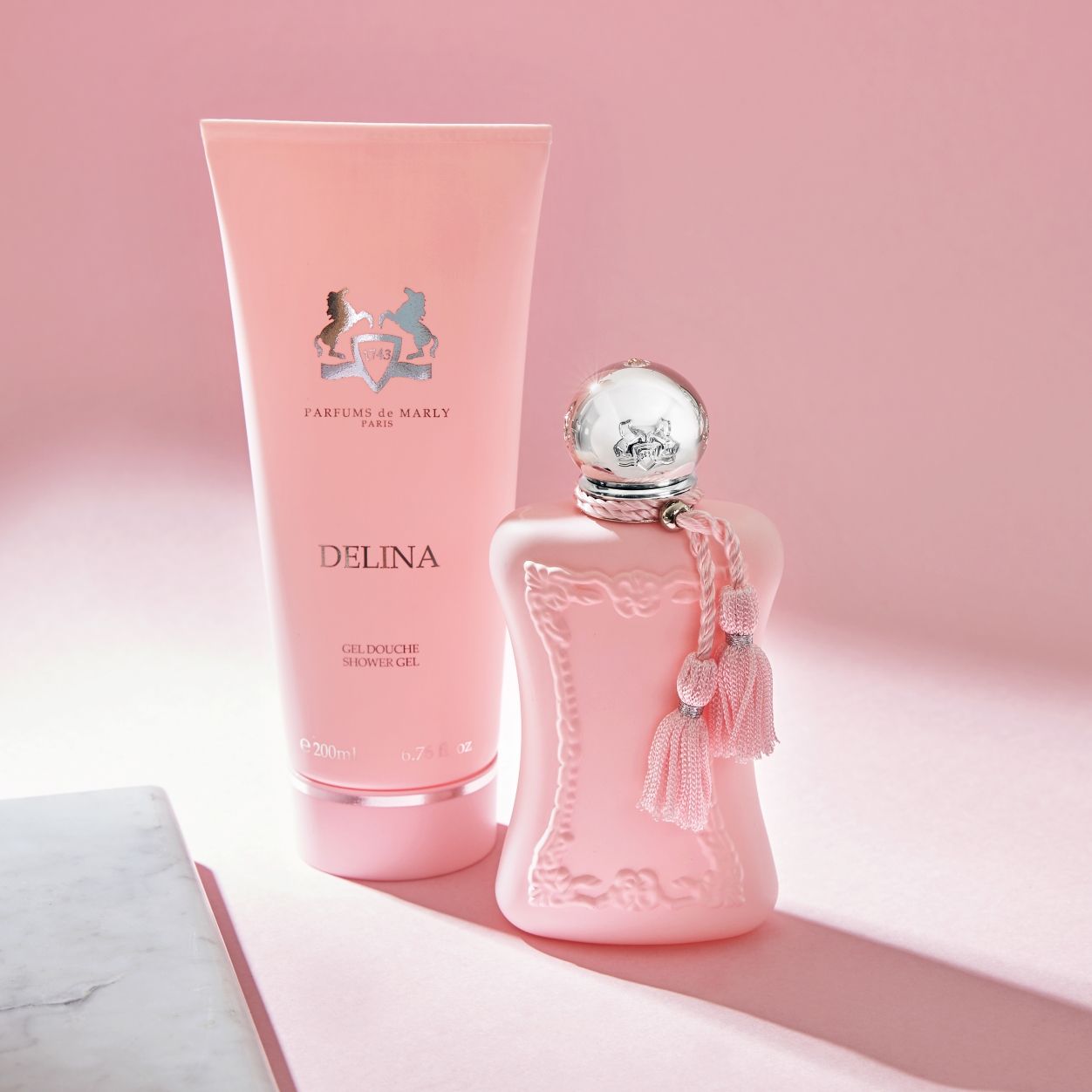 Delina Shower Gel for Women - Hydrating Body Wash with Natural Ingredients - Perfect for Daily Use, Spa & Relaxation at Home