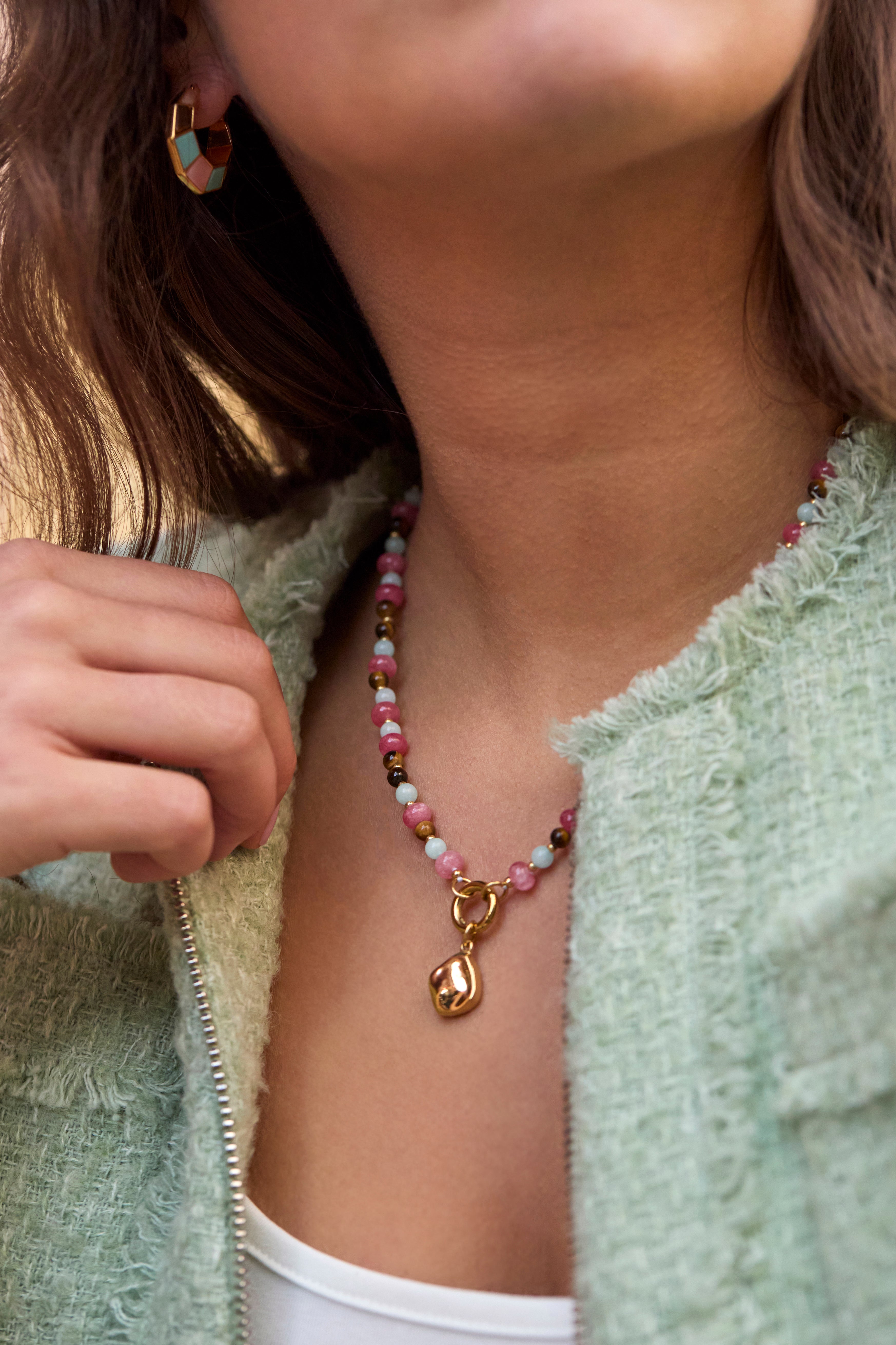 Multi Facet Gemstone Spring Clasp Necklace - Elegant Jewelry for Women, Dainty Layering Necklace for Everyday Wear, Gift for Her - Perfect for Parties, Dates & Special Occasions