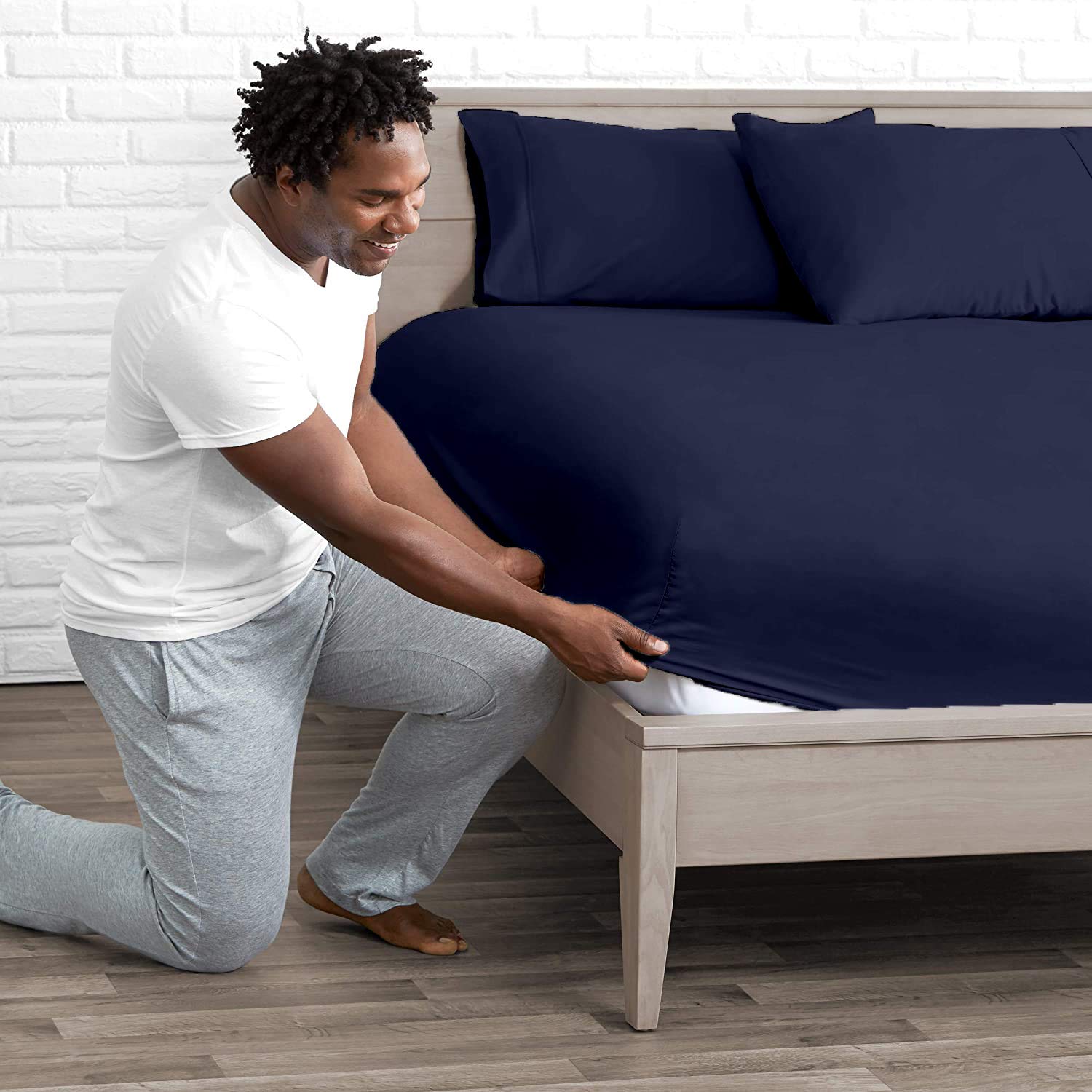 1 Cal King Fitted Sheet - 100% Organic Cotton California King Size Deep Pocket Sheet, 800 Thread Count Hotel Quality Soft Navy Blue Bedding - Perfect for Master Bedrooms & Luxury Hotels