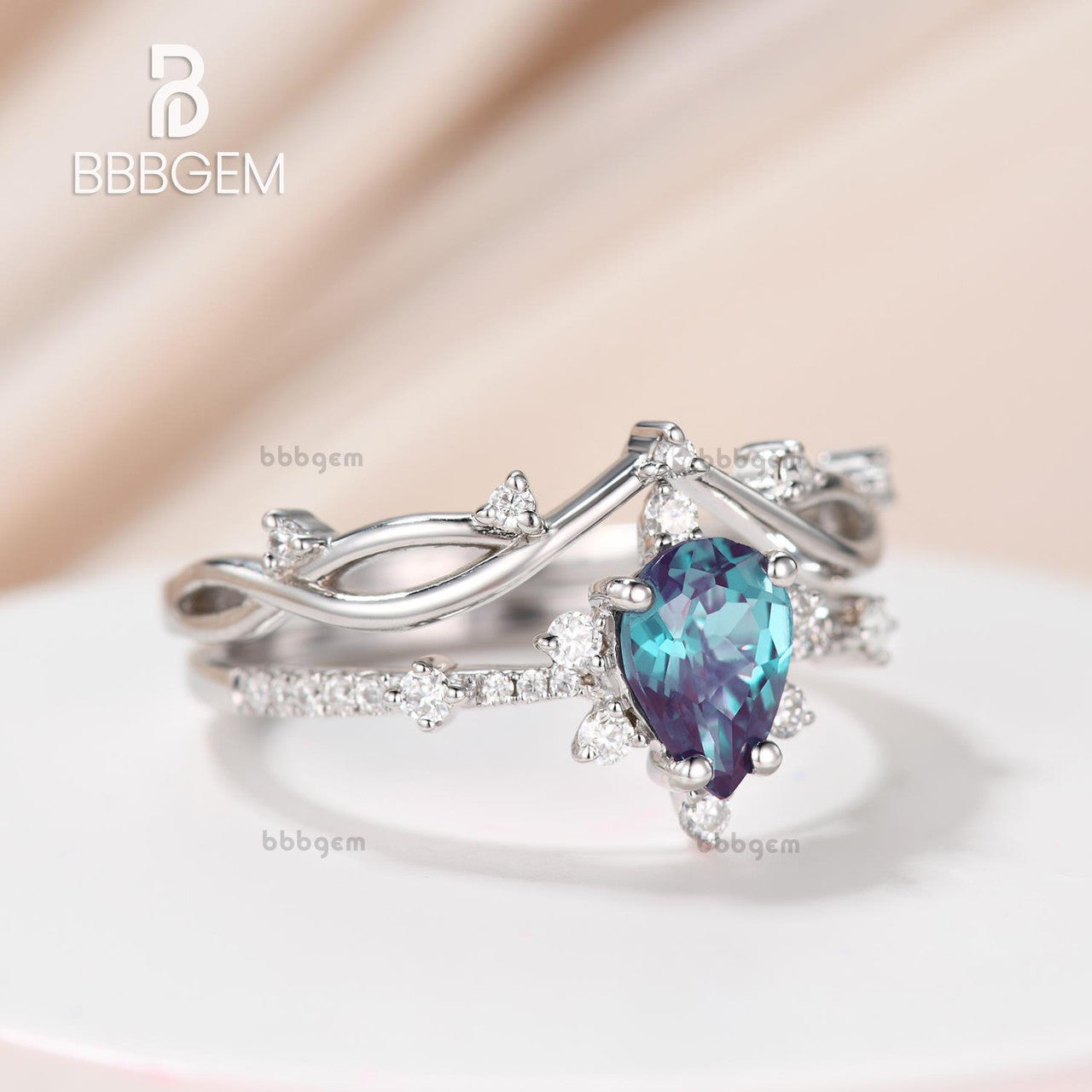 Vintage Art Deco Alexandrite Pear Lab Ring Set for Women - Nature Inspired Branch Vine Leaf Design, Perfect for Engagement, Promise, Wedding & Anniversary Gifts