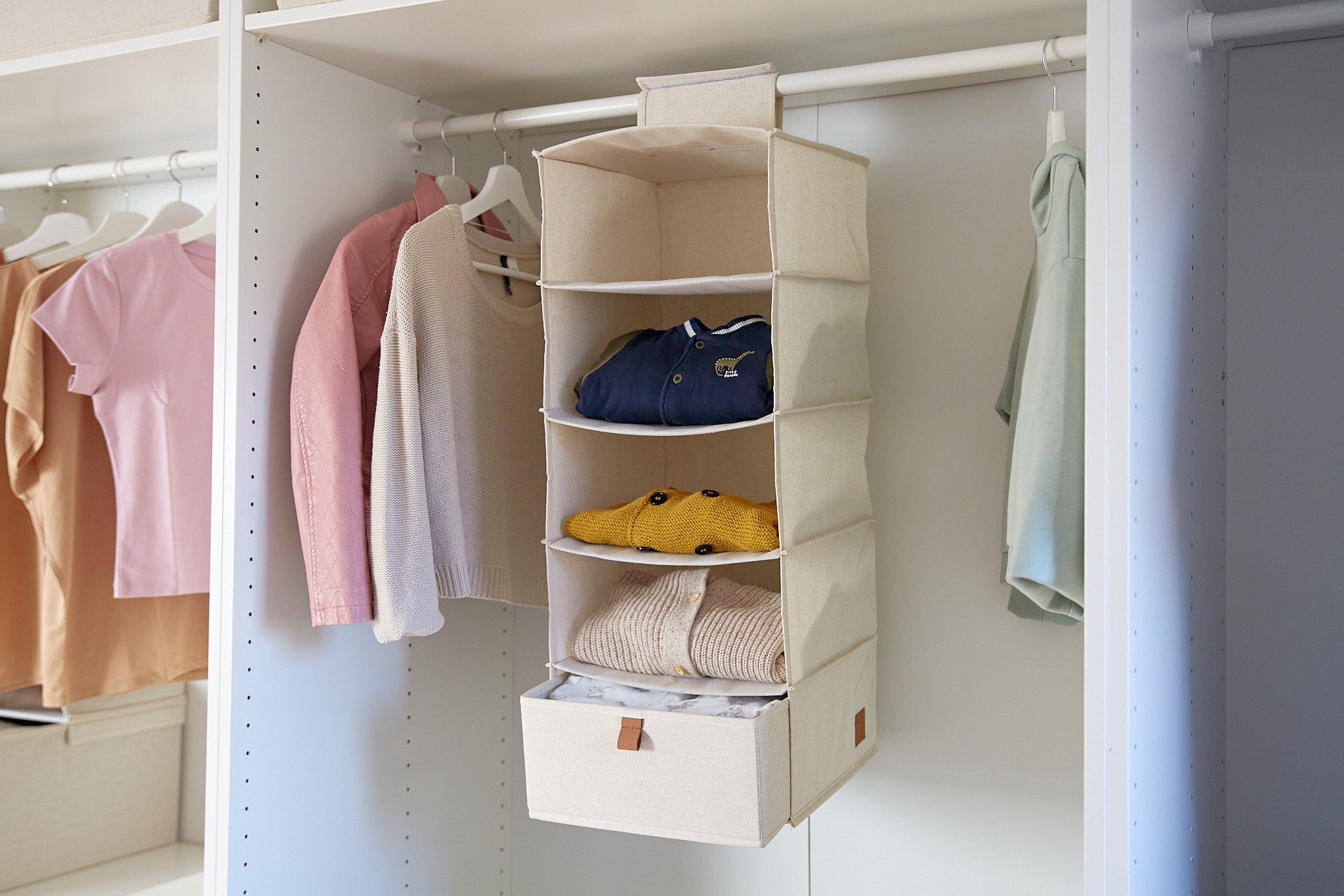 5-Pocket Hanging Organizer with Drawer - Space-Saving Closet & Wardrobe Storage for Clothes, Shoes & Accessories - Perfect for Bedroom, Dorm & Travel