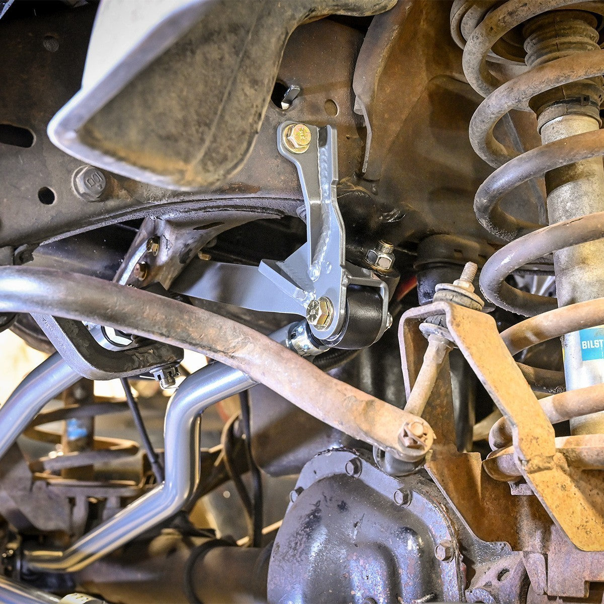 1994-2002 Dodge Ram 1500/2500/3500 Synergy Track Bar Conversion Bracket Kit - Heavy Duty Steering Upgrade for Off-Road & Towing