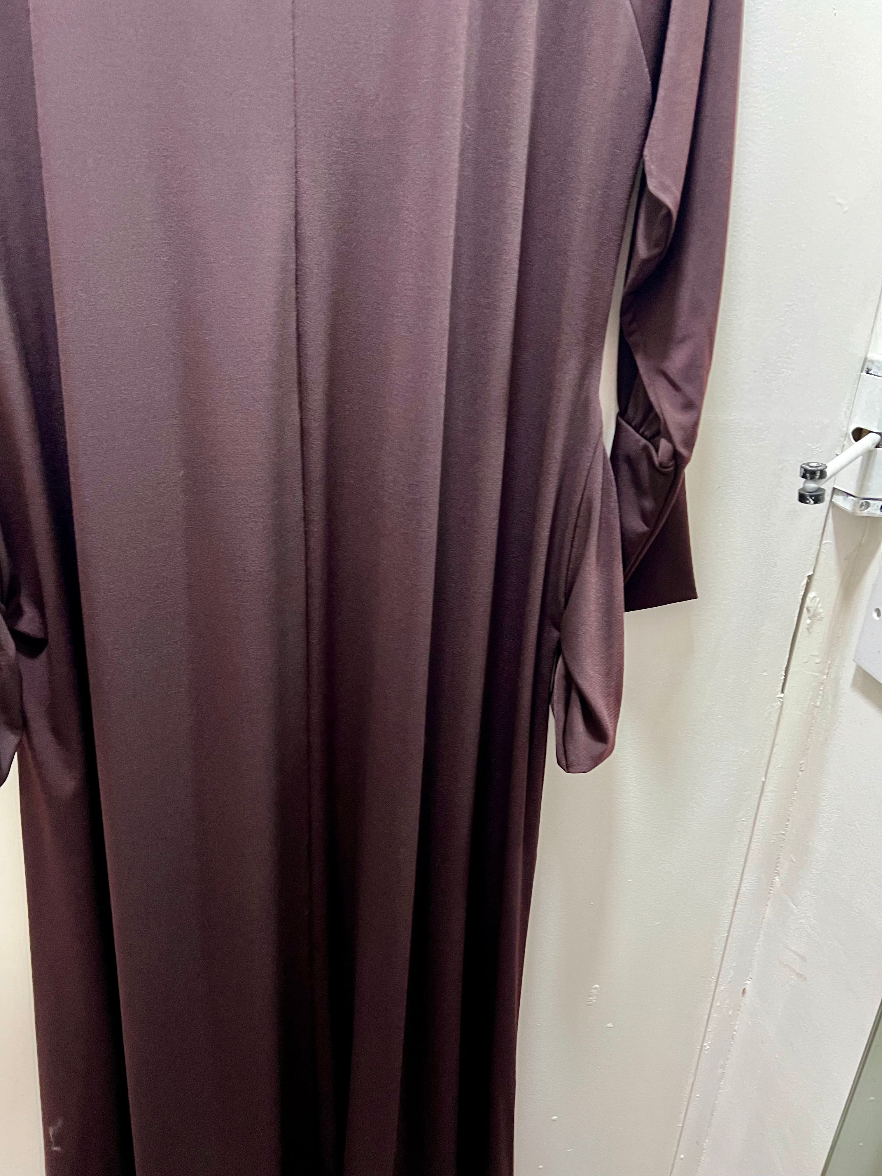 Elegant Gathered Crewneck Jersey Abaya TK in Brown - Perfect for Modest Fashion, Prayer, and Everyday Wear