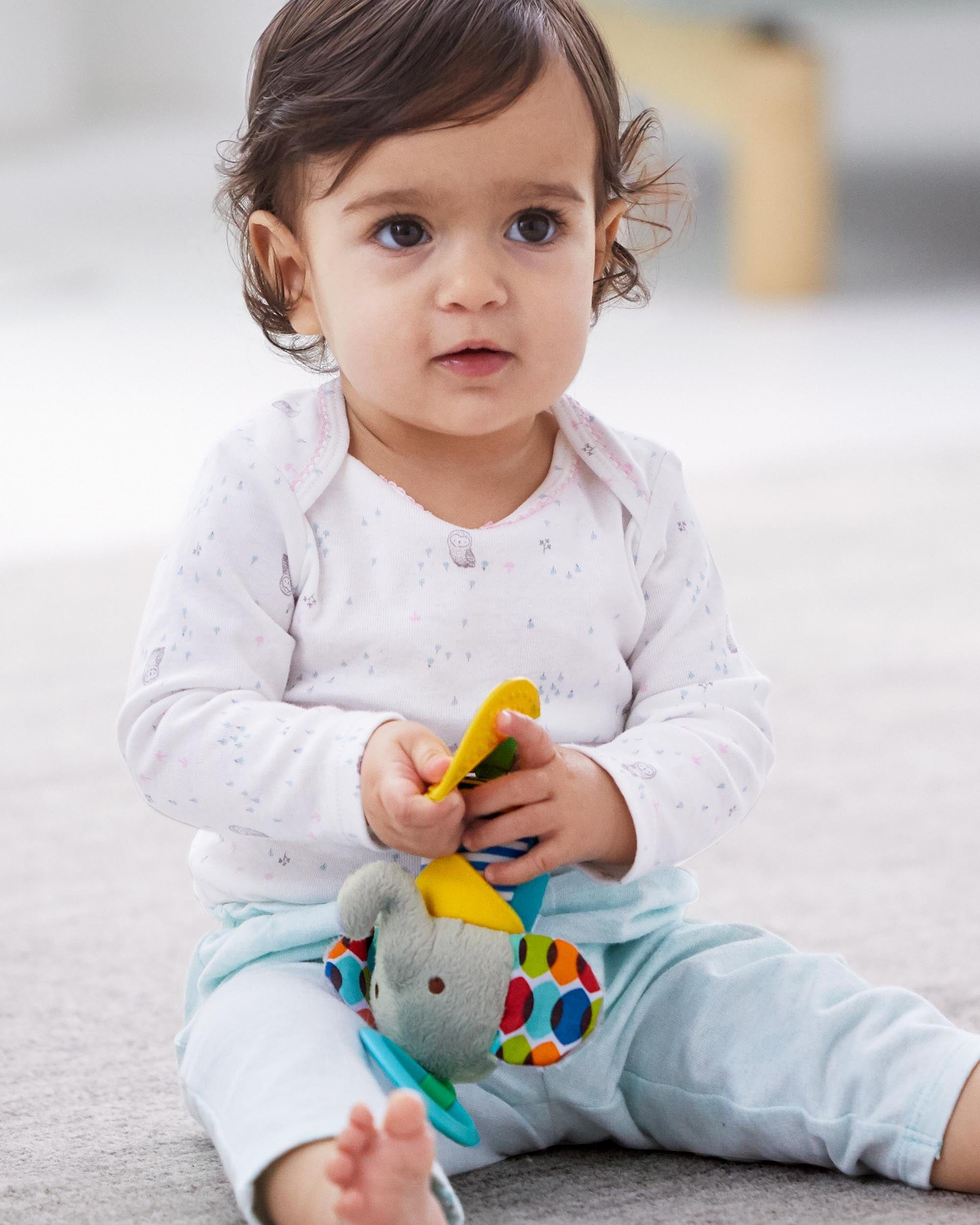 Skip Hop Bandana Buddies Chime Buddies - Soft Baby Teething Toy with Rattle & Textured Chewers - Perfect for Soothing Sore Gums & Sensory Play