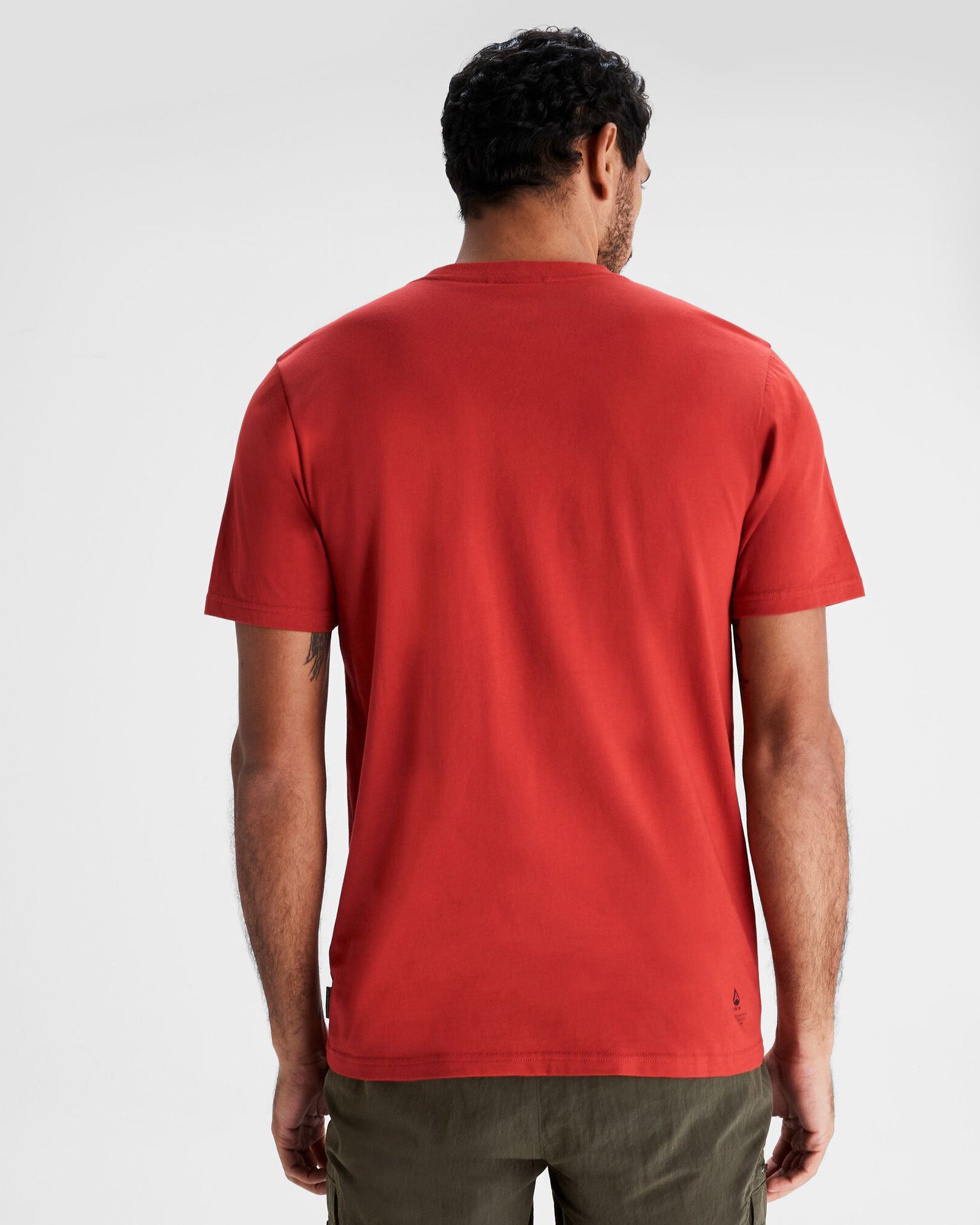 Organic Cotton Men's T-Shirt - O.Smither Kea Soft Breathable Tee with Spicy Chilli Pepper Design | Perfect for Casual Wear, Outdoor Activities & Gifts