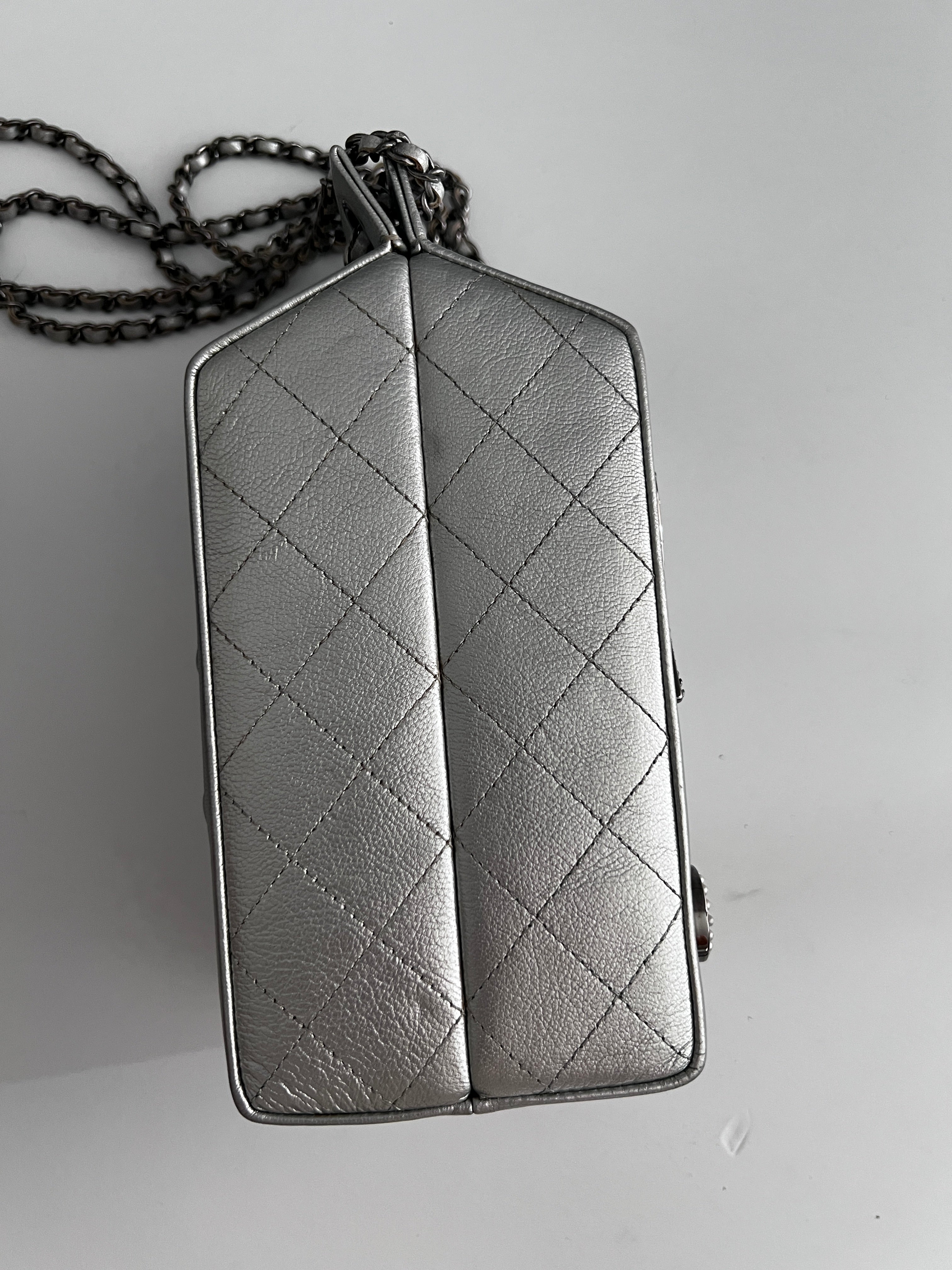 Chanel Supermarket Lait de Coco Minaudiere - Luxury Coconut Milk Handbag for Women, Perfect for Evening Parties & Special Occasions