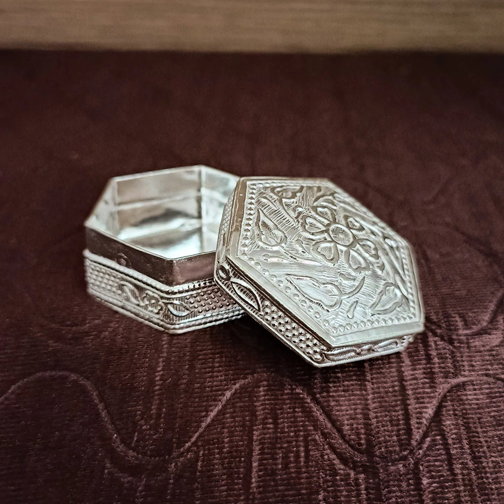 925 Pure Silver Designer Kumkum Box (Design 50) - Elegant Hindu Pooja Accessory for Home Temple, Wedding & Spiritual Ceremonies
