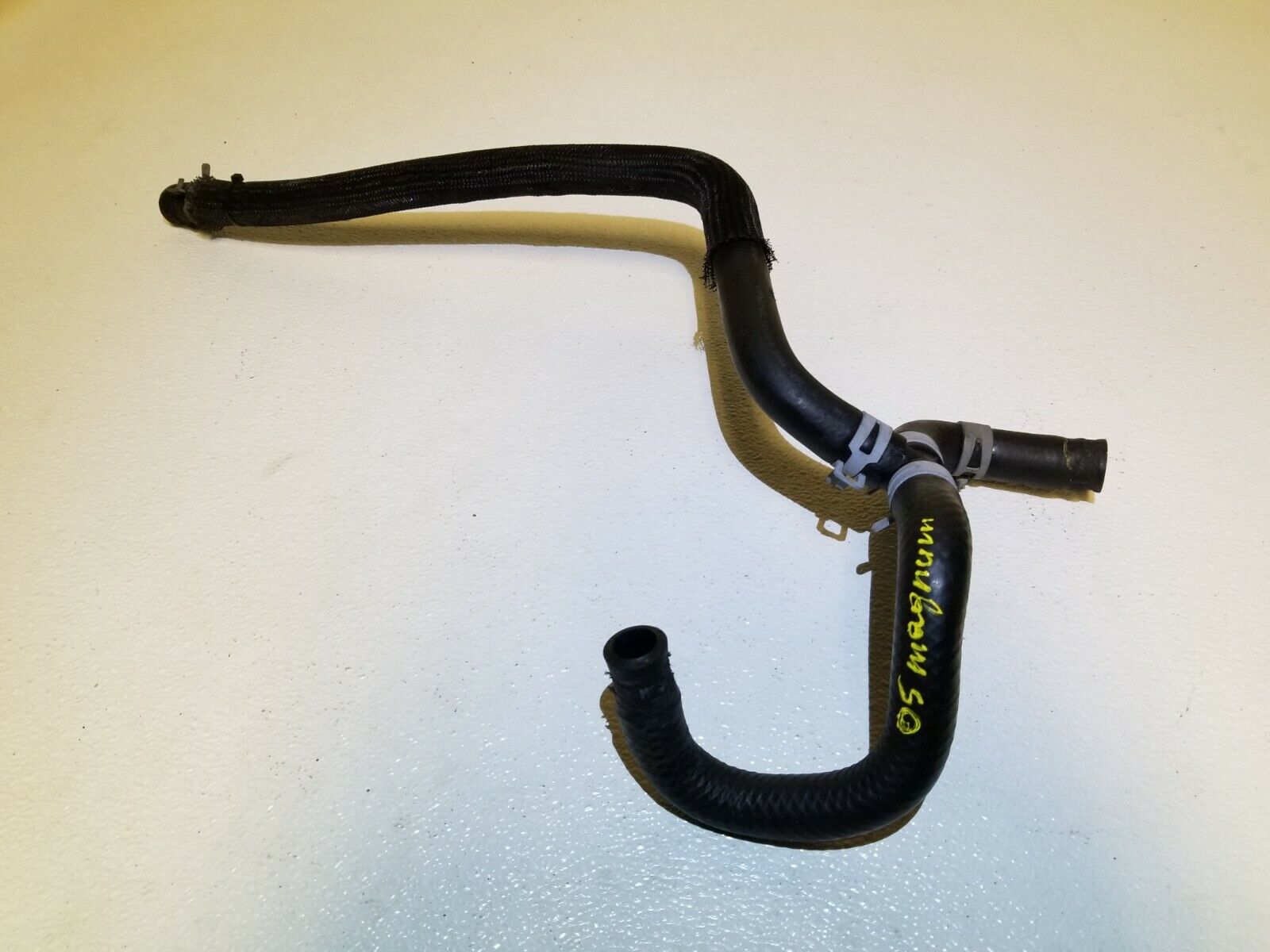 2005-2007 Dodge Magnum RT 5.7L V8 Engine Radiator Lower Coolant Hose Pipe - OEM Replacement Part for Cooling System Repair | Perfect for Dodge Magnum Performance Upgrades & Maintenance