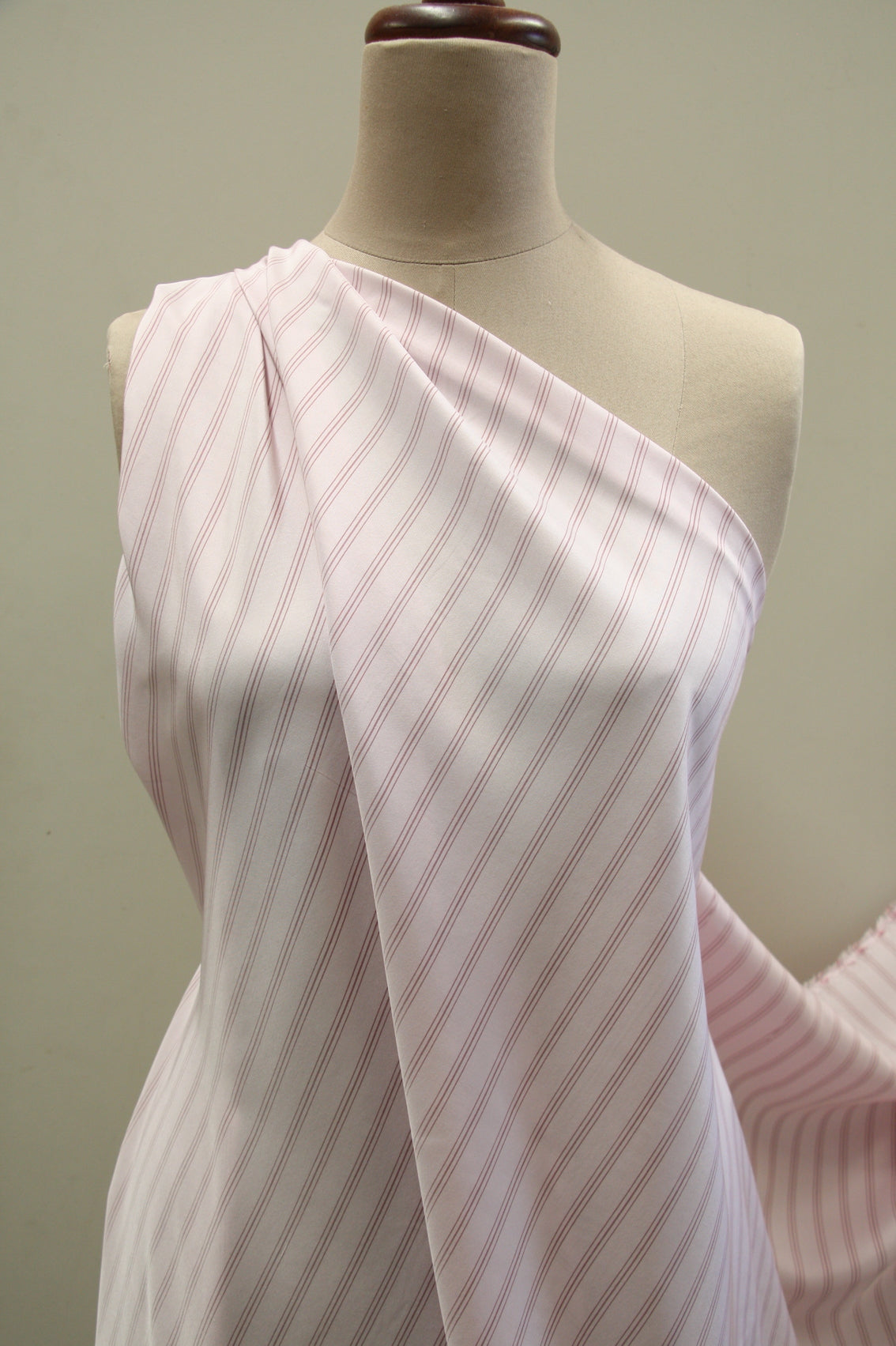Akane Striped Women's Tops - Trendy Casual Blouse for Summer Outfits & Office Wear