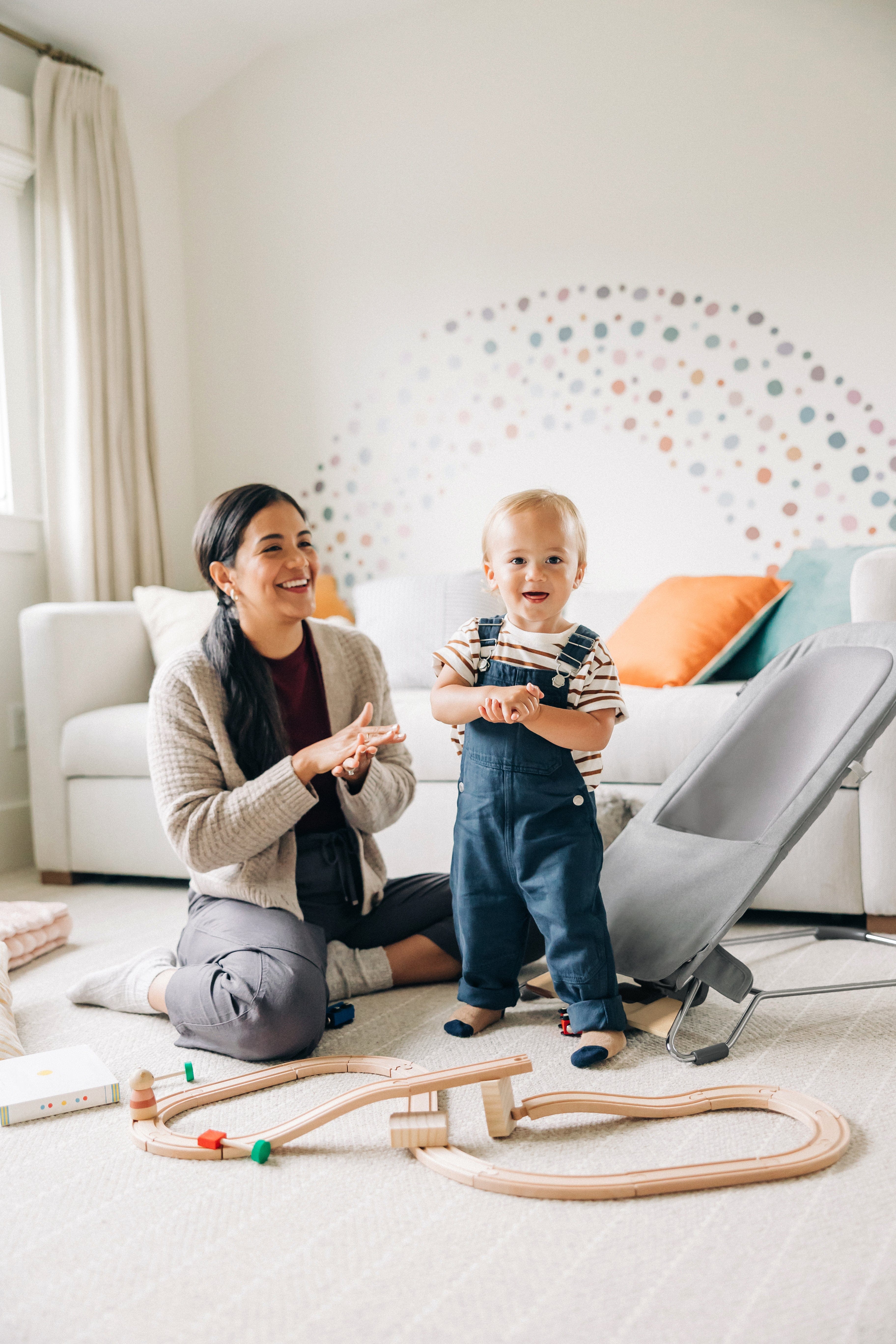 Uppababy Mira 2-in-1 Baby Bouncer and Seat - Convertible Infant Rocker & Lounger for Newborns to Toddlers - Perfect for Nursery, Living Room & Travel
