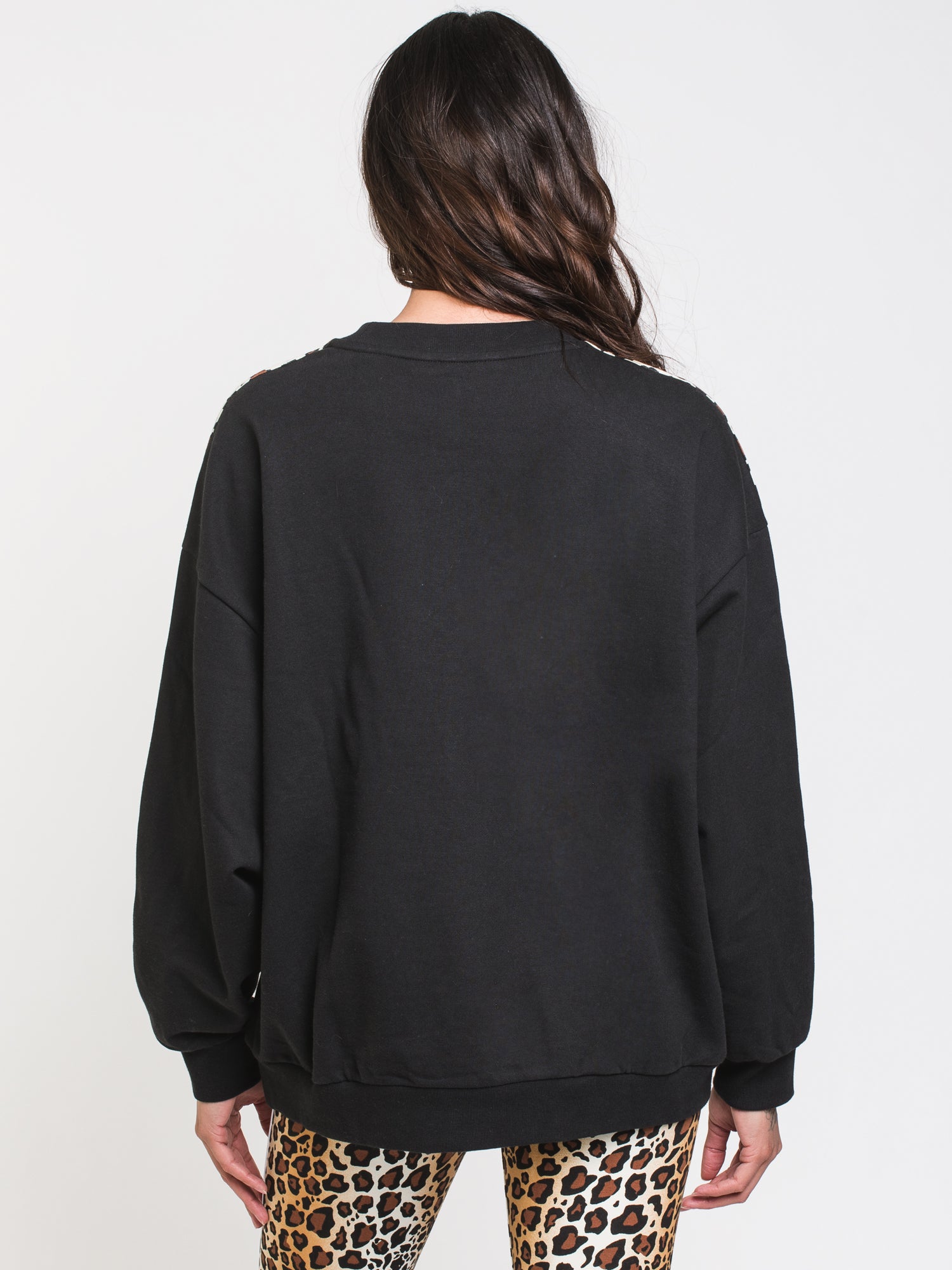 Adidas Crew Sweatshirt for Men & Women | Comfortable & Stylish Casual Wear | Perfect for Gym, Running, Travel & Everyday Use