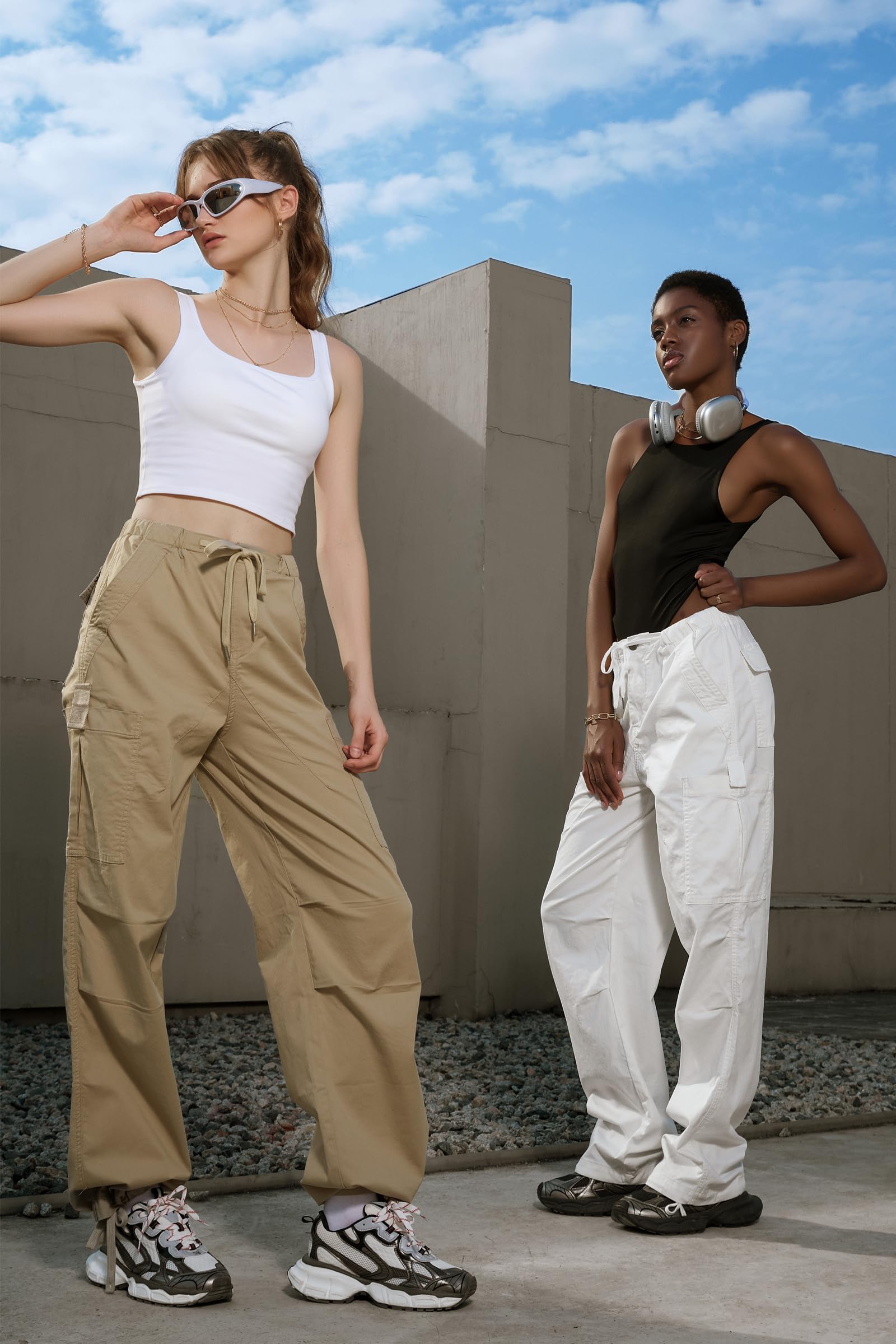 IVIR Women's Cargo Pants - High Waisted Baggy Parachute Pants with 6 Pockets | Y2K Streetwear Joggers for Casual Wear, Outdoor Activities & Urban Fashion
