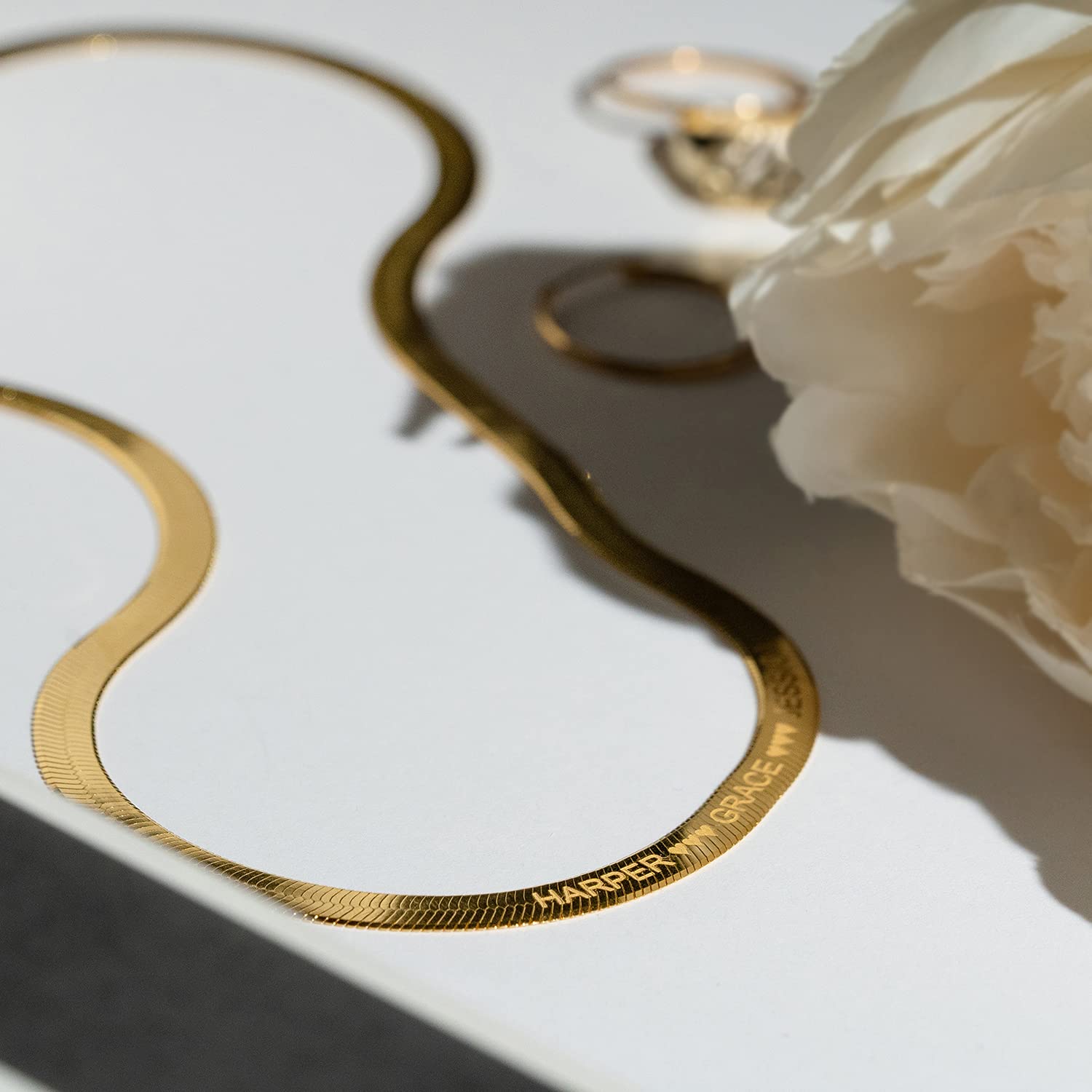 OAK & LUNA Personalized Engraved Herringbone Chain Necklace - Custom Name Jewelry for Women - Elegant Dainty Gold Necklace for Her - Perfect Gift for Christmas, Birthday, Mother's Day - Anniversary Present for Wife, Girlfriend, Mom - Great for Date Nights, Special Occasions & Everyday Wear