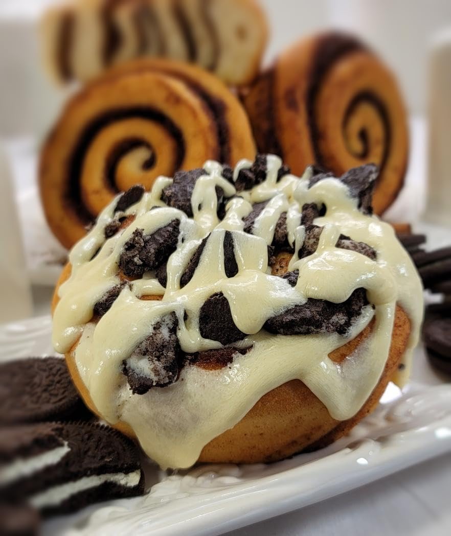 Gourmet Cookies 'N Cream Cinnamon Rolls - Pack of 12 (6 oz Each) | Fresh Baked Dessert for Breakfast, Brunch & Holiday Gatherings