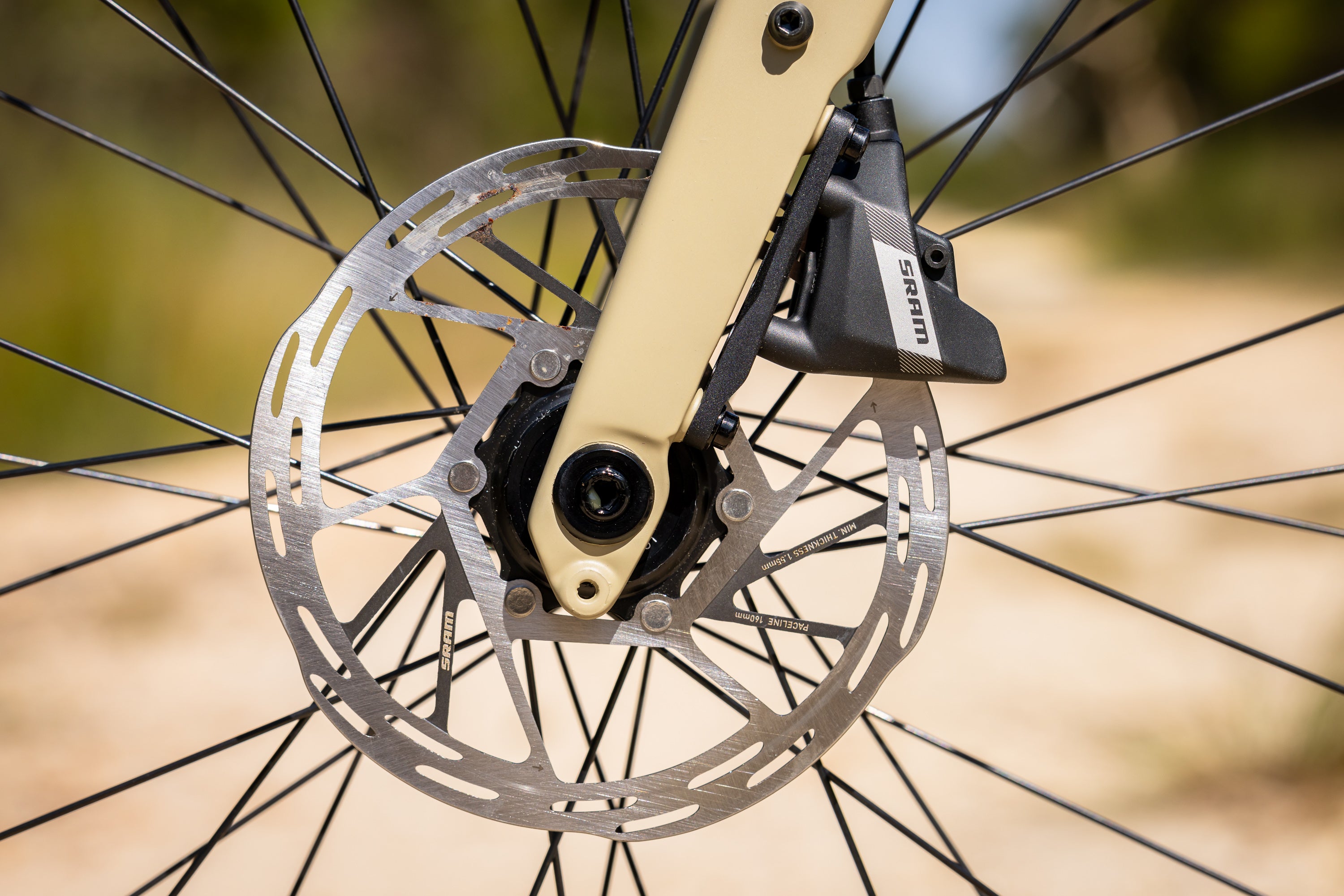 Polygon Bend R6 Gravel Bike - Lightweight Aluminum Frame, Shimano Drivetrain for Off-Road & Adventure Cycling | Perfect for Trail Riding, Commuting & Long-Distance Tours