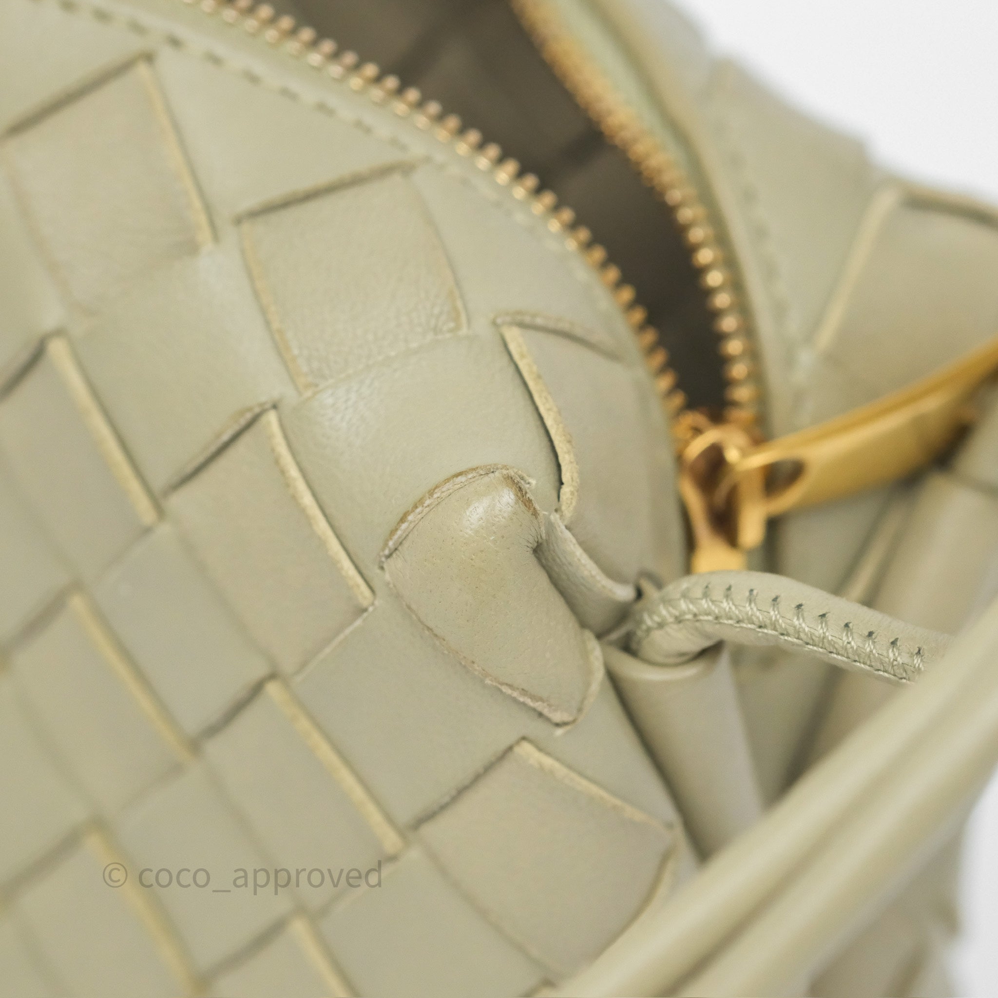 Bottega Veneta Loop Camera Bag - Intrecciato Lambskin Leather Crossbody Bag in Travertine | Stylish Everyday Purse for Women, Perfect for Work, Travel & Date Night