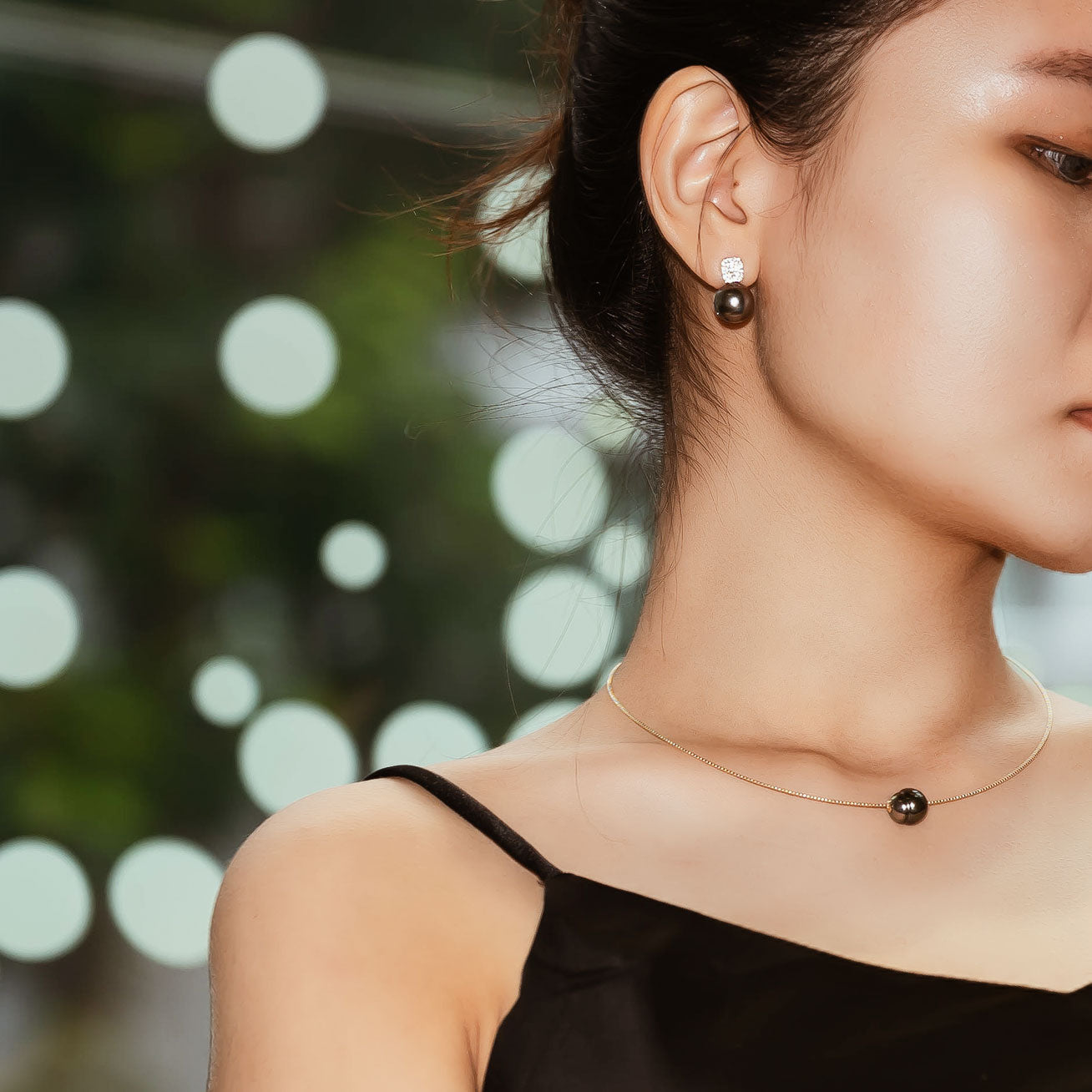18K Solid Gold Tahitian Pearl Earrings for Women - Luxury Stud Earrings with Black Pearls - Perfect for Weddings, Parties & Special Occasions - KE00028